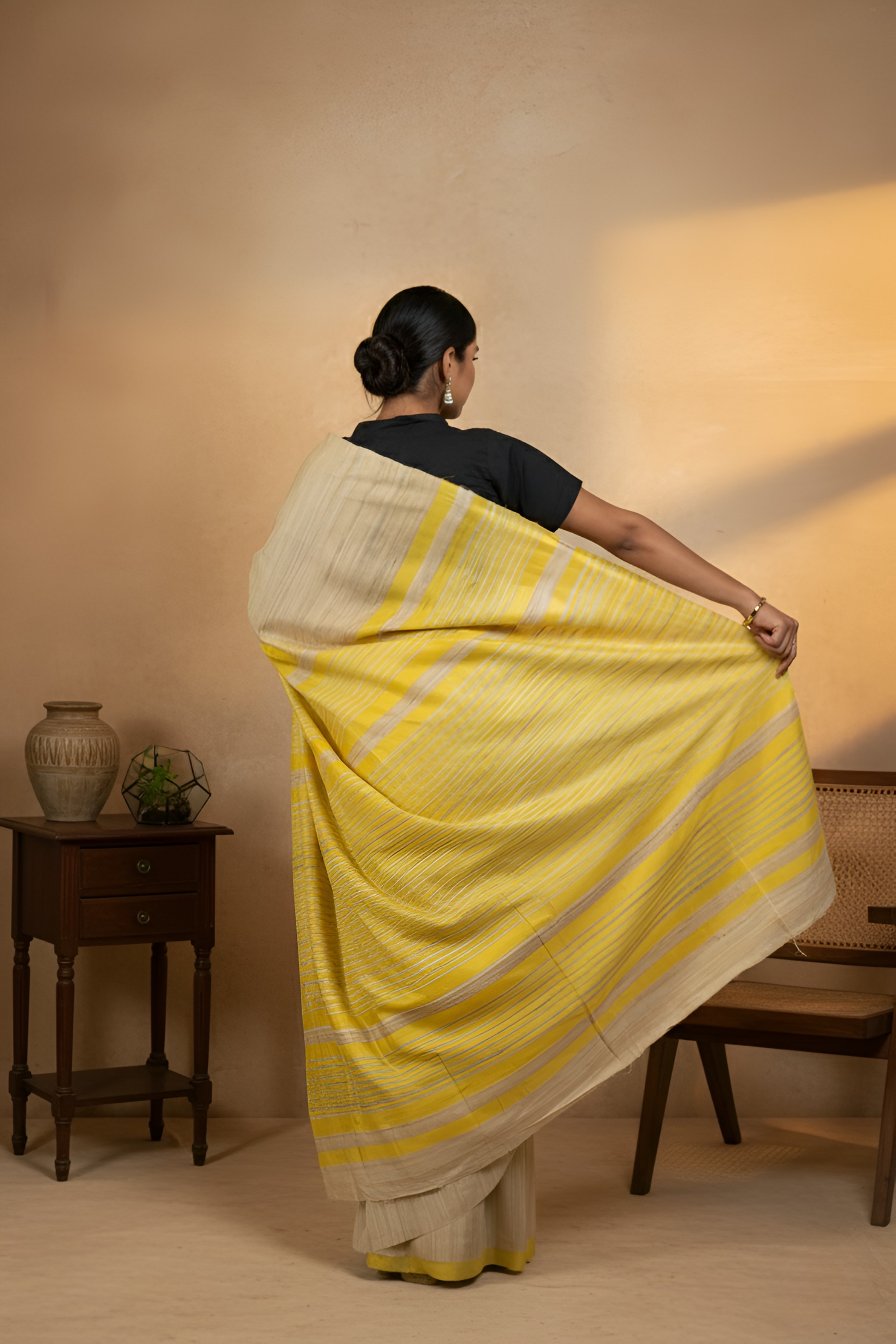 Beautiful Yellow & Raw Gold Gicha Tussar Silk Saree With Blouse Piece