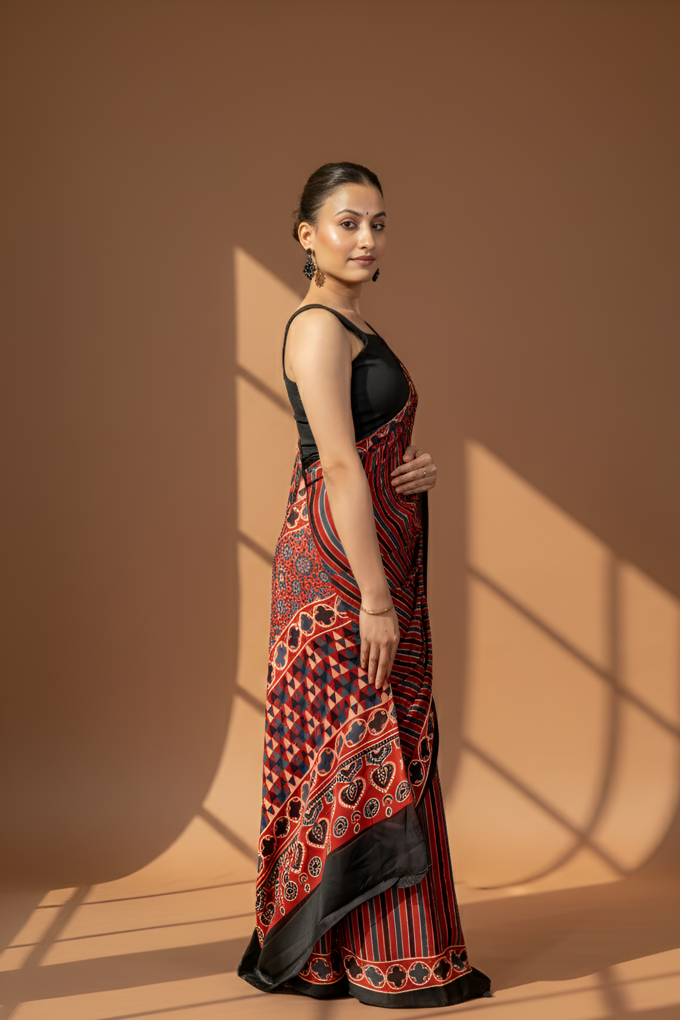 Red & Blue Modal Silk Saree With Blouse Piece