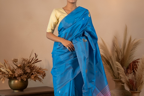 Blue gray body & peach Palla Banana Silk Saree With Blouse Piece
