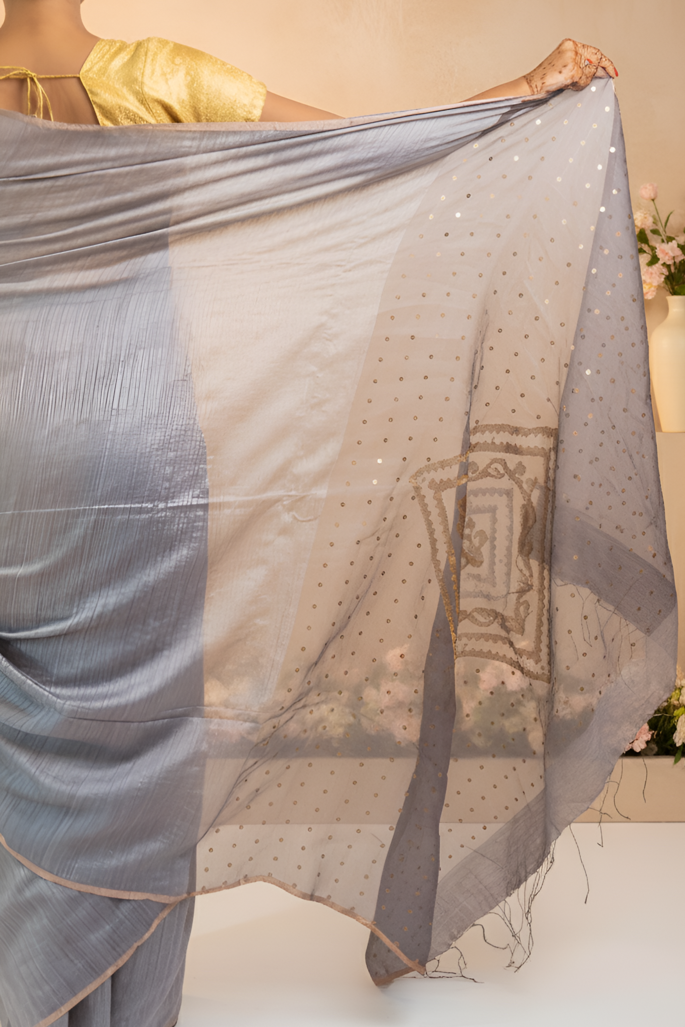 Plain Gray Body with  Sequenced Embroidered, Organza Pallu Saree With Blouse Piece (Golden Stripes)
