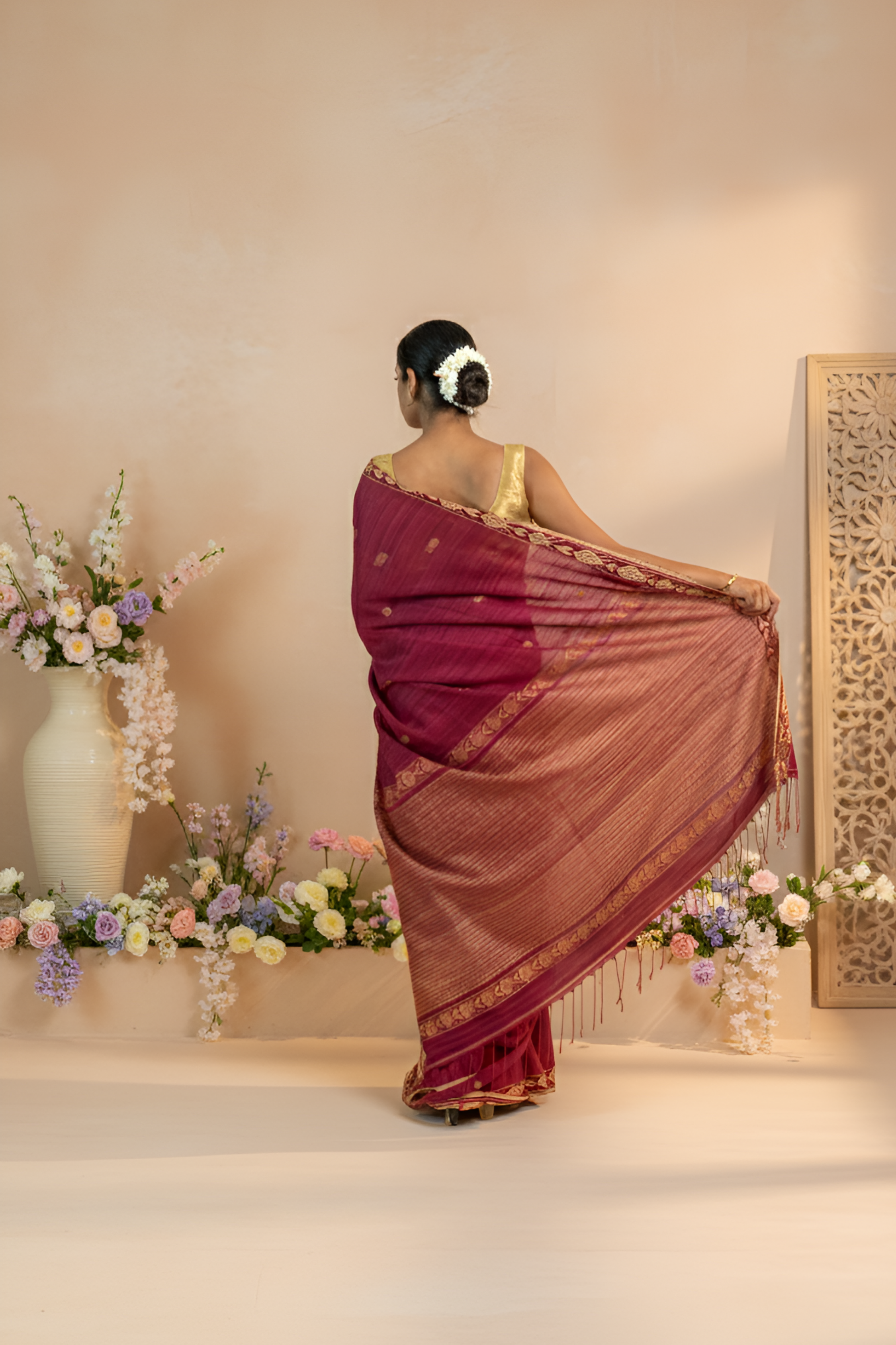 Maroon Matka Silk Saree, Light Yellow Thread Work With Blouse Piece