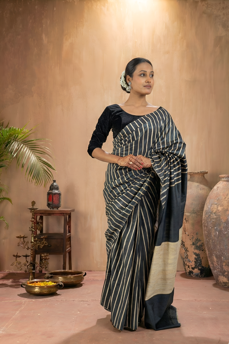 Black Stripe & Raw Gold Gicha Tussar Silk Saree With Blouse Piece( With Black Stripes )