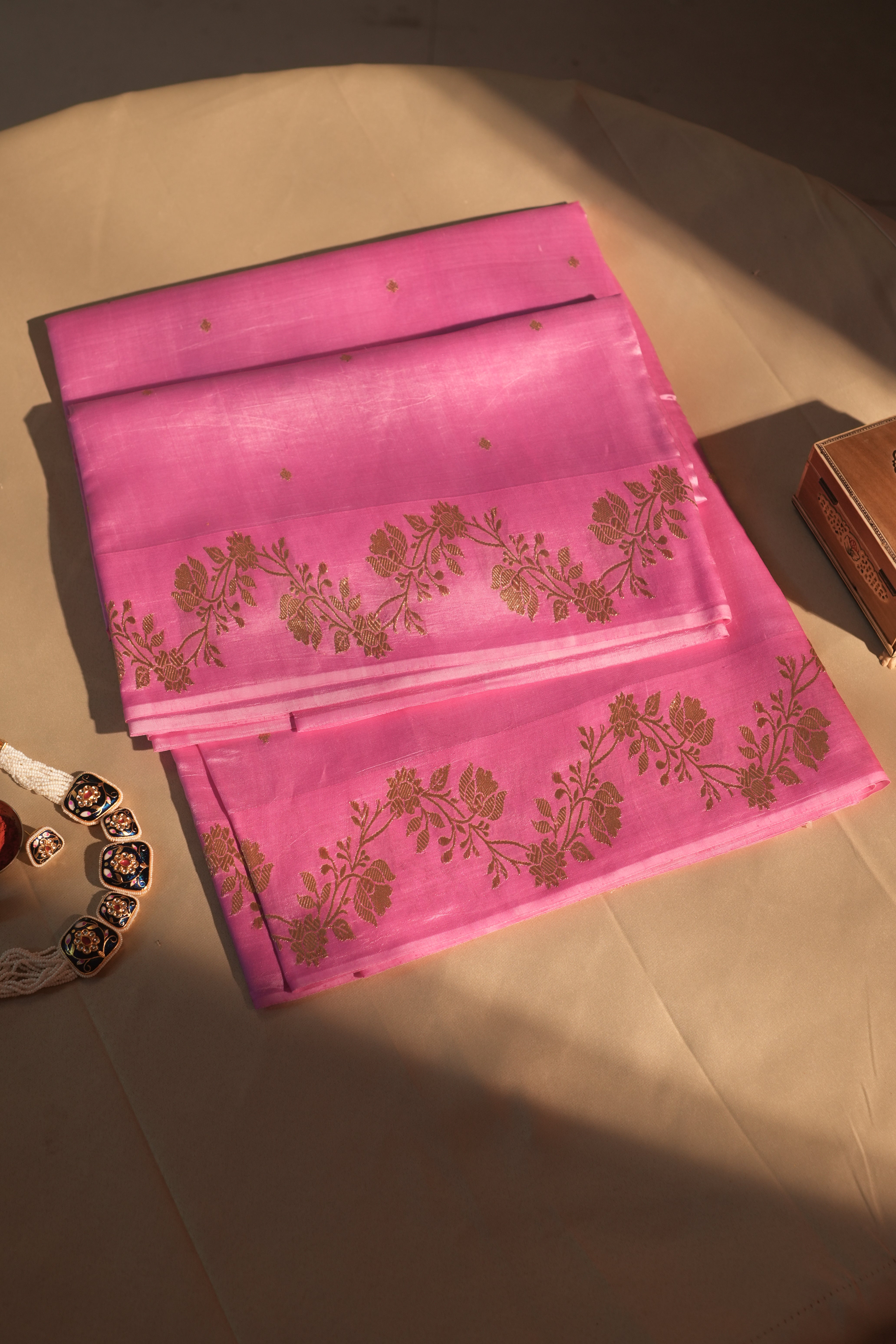 Vibrant Pink Delicate Border Banarsi Silk Saree With Blouse Piece