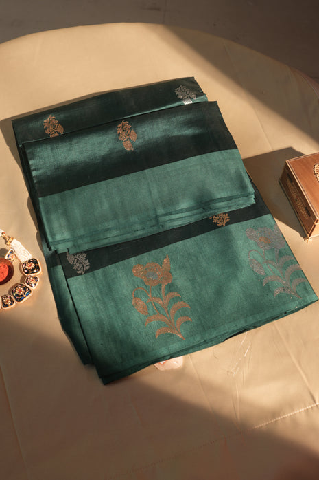 Gold And Silver Butta Deep Green Banarasi Saree With Blouse Piece