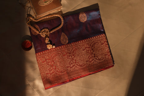 Dual Tone Red Purple Heavy Kadwa Work Banarasi Silk Saree With Blouse Piece