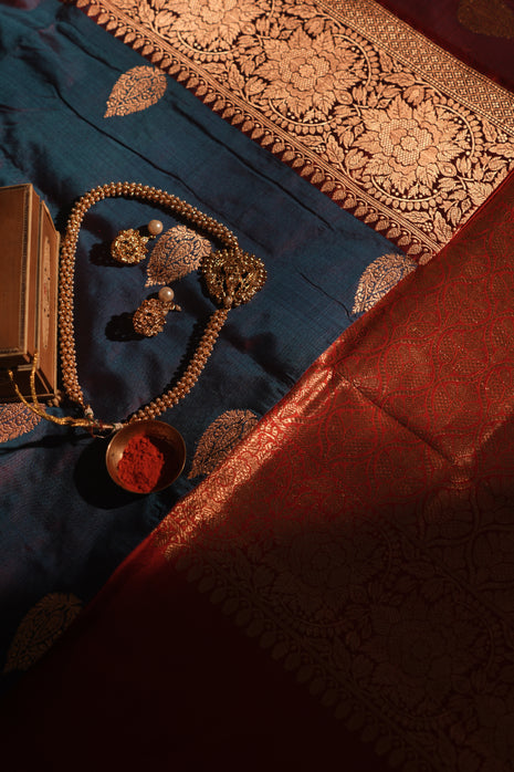 Dual Tone Red Purple Heavy Kadwa Work Banarasi Silk Saree With Blouse Piece