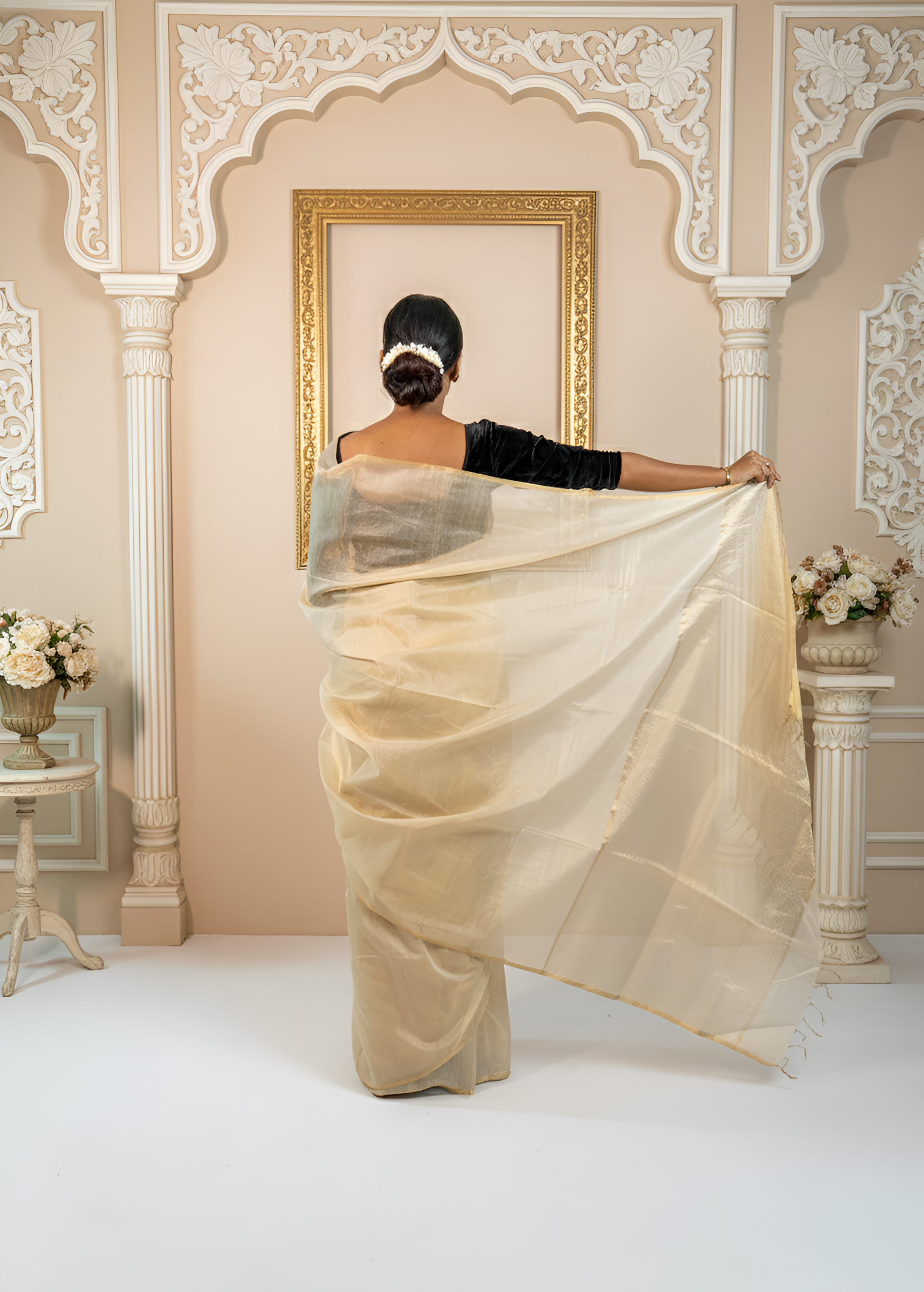 Off White Golden Tissue Maheshwari Saree With Blouse Piece