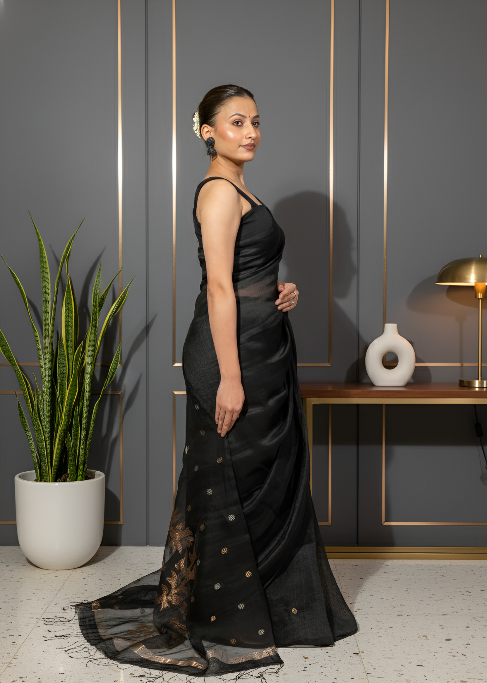 Black Colour Silk Linen Saree with Organza Jamdani Palla With Blouse Piece