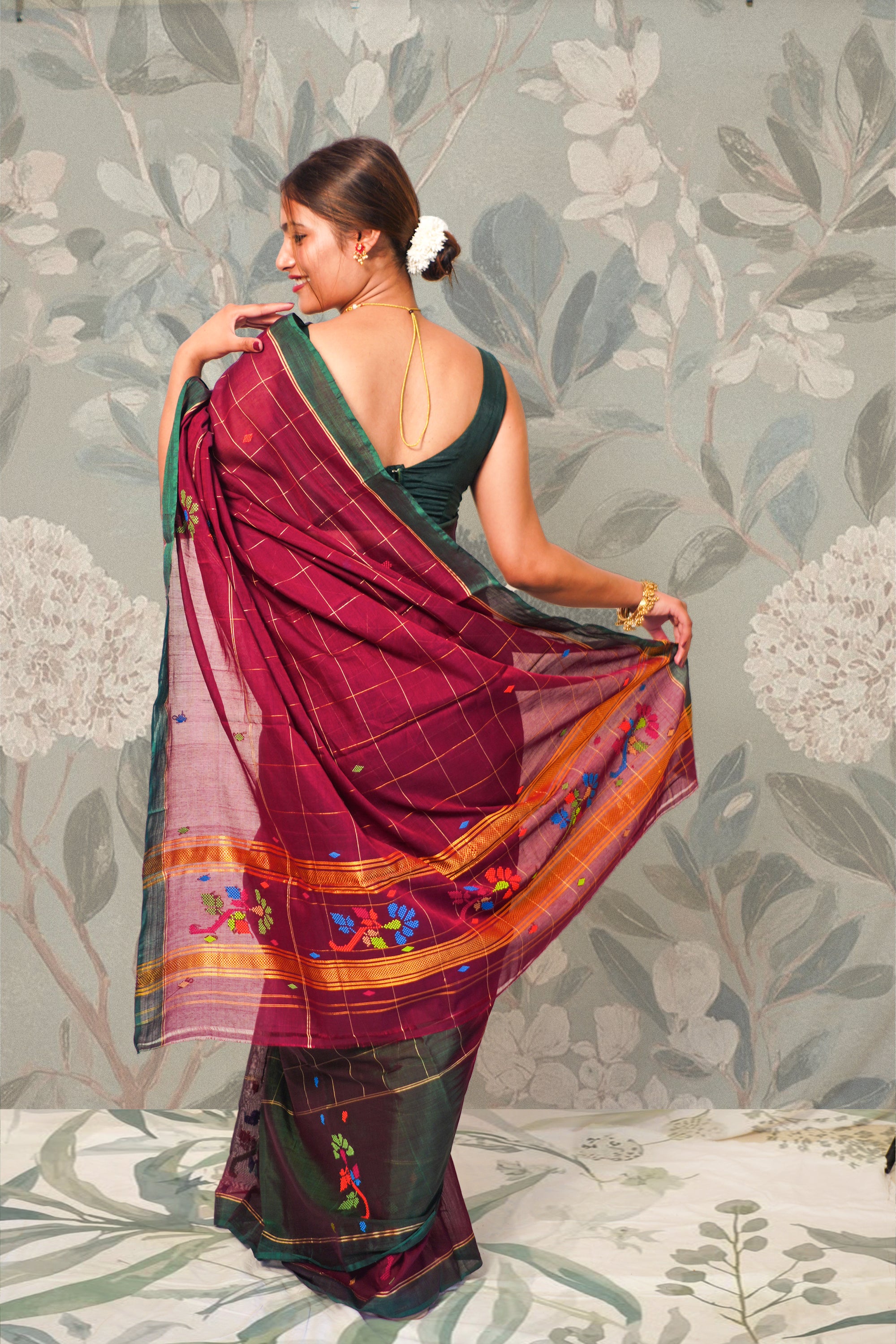 Maroon Chedda Butti Cotton Saree
