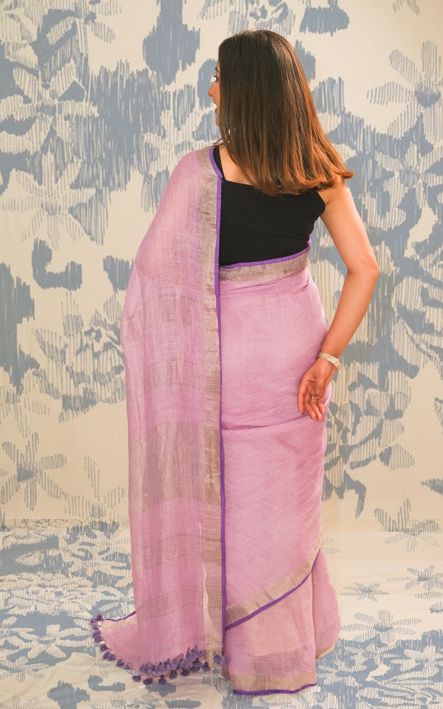 Light Lavender And Silver Border Linen Saree