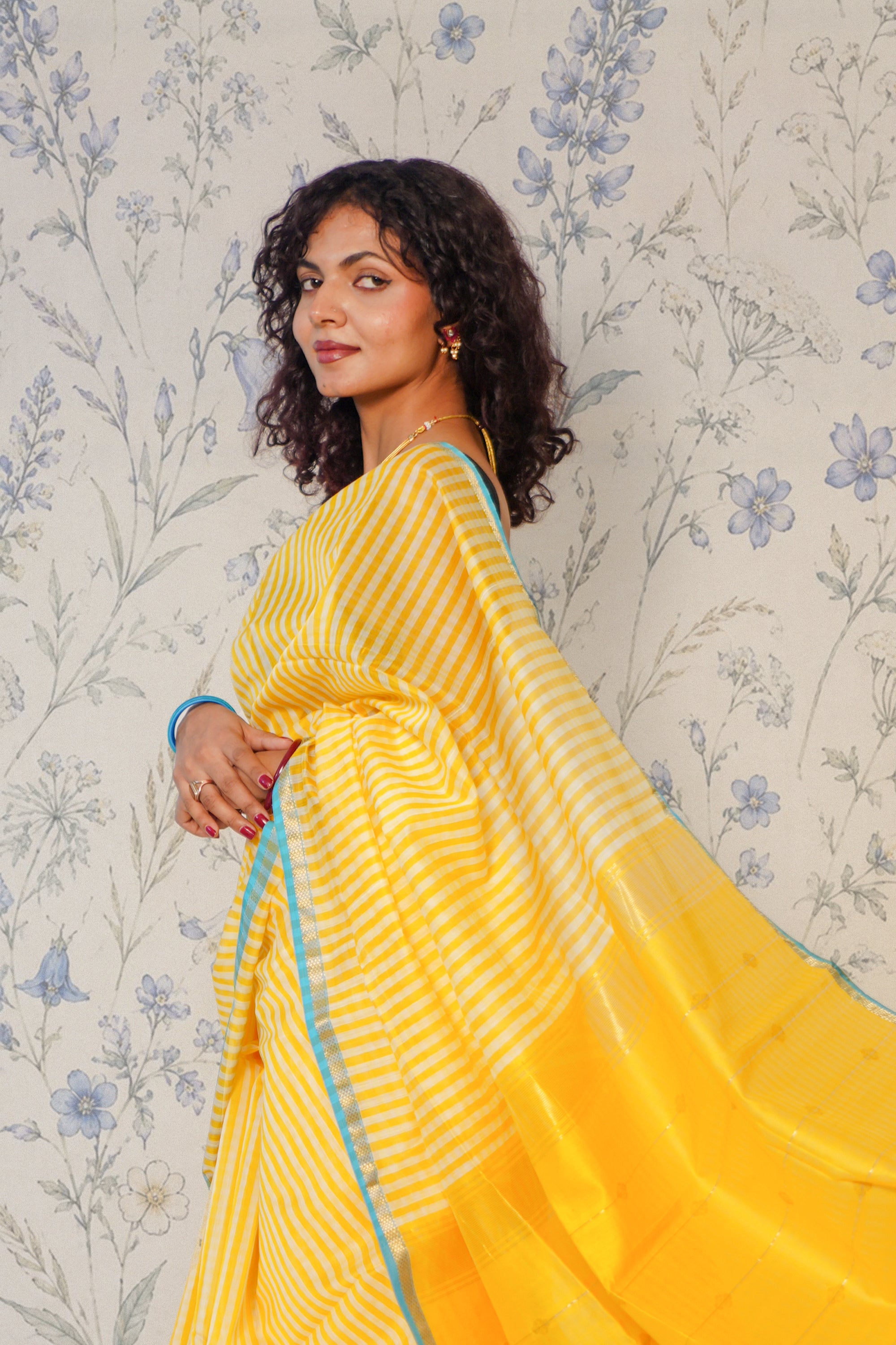 Yellow Golden Strip Blue Small Border Maheshwari Saree