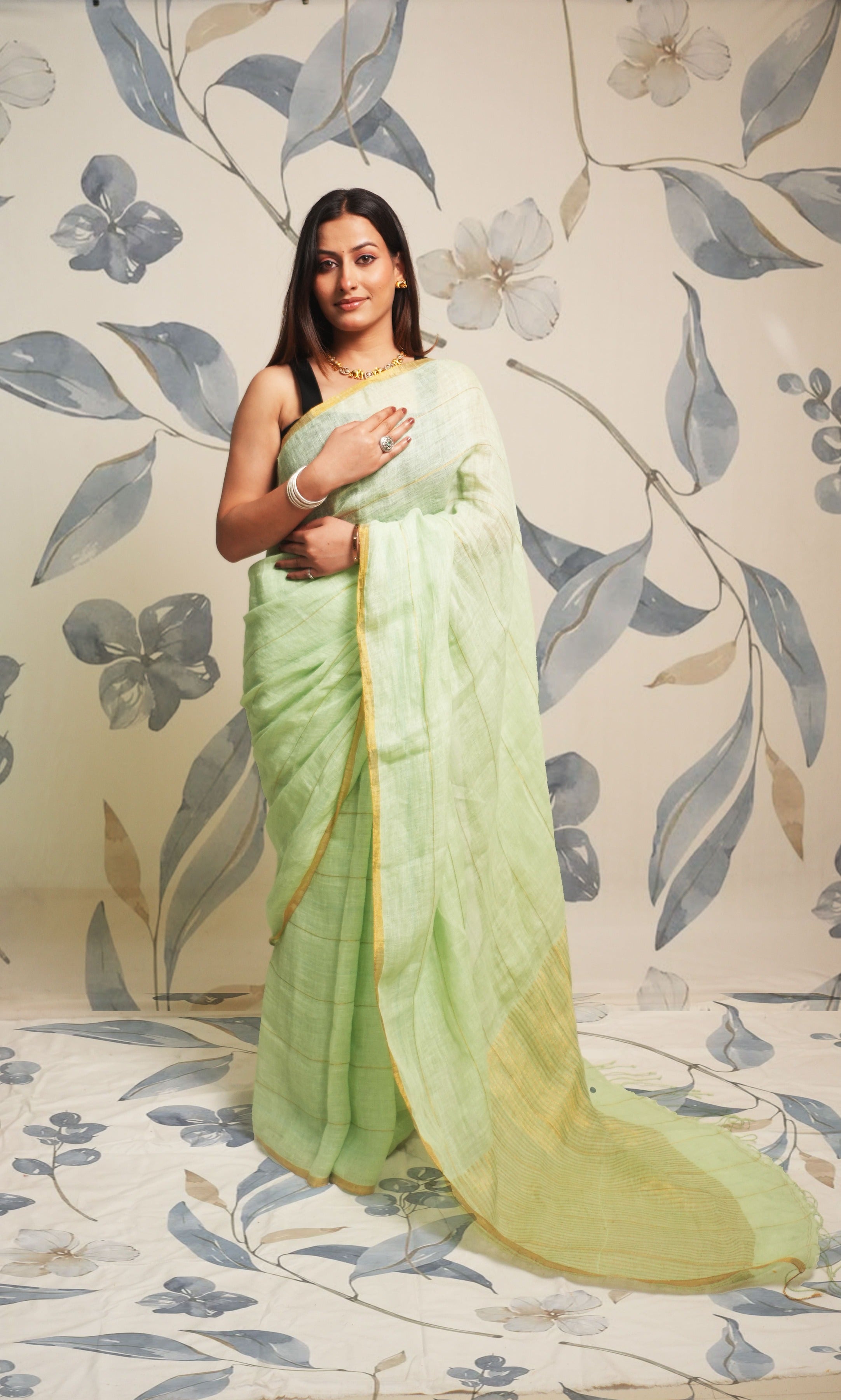 Soft Grey And Silver Border Linen Saree
