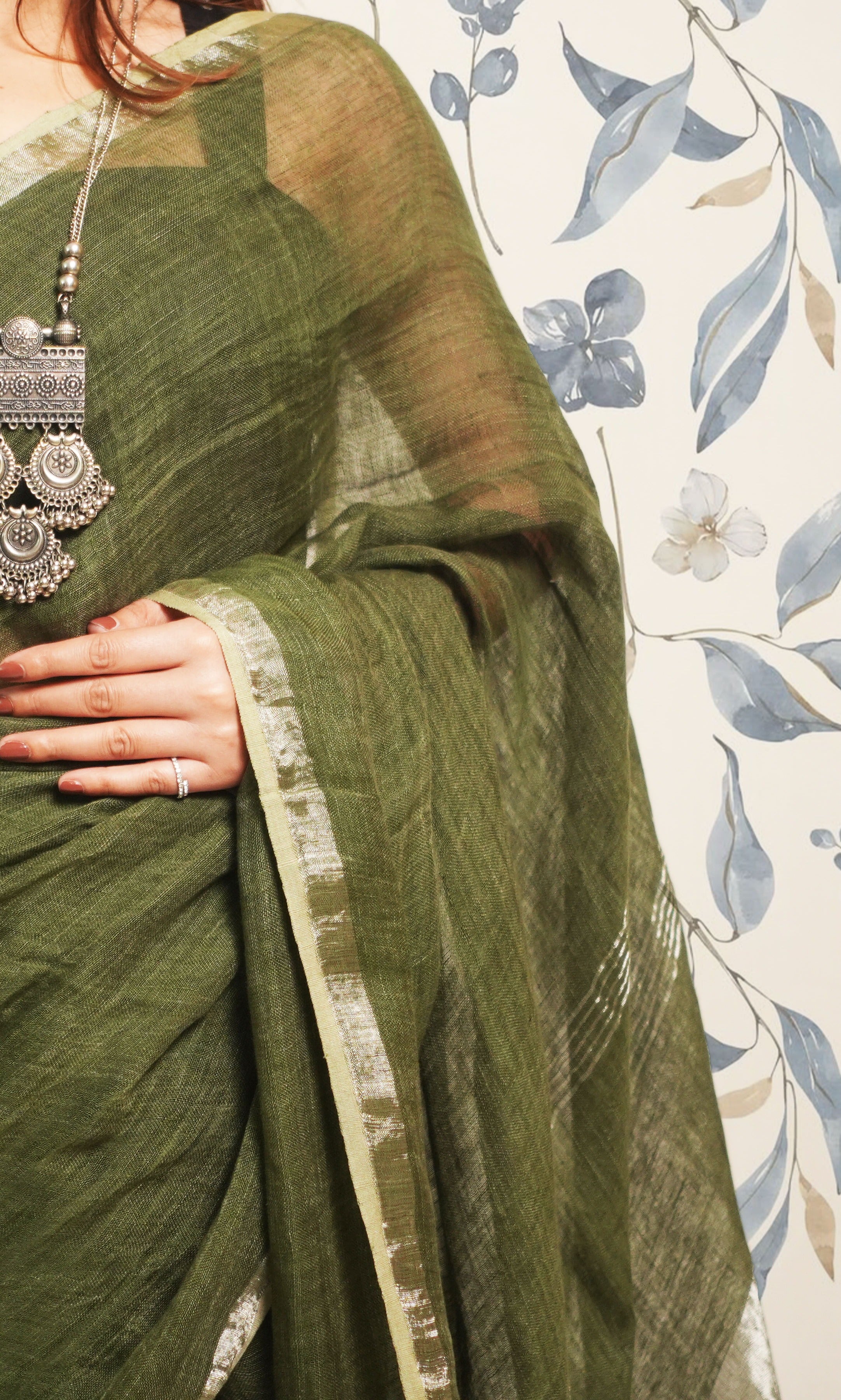 Deep Military Green And Silver Border Linen Saree