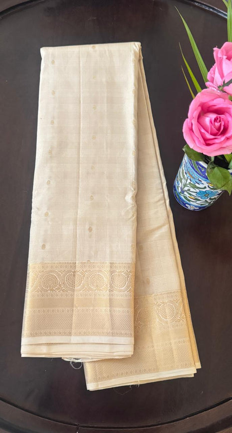 White And Gold Kanjivaram Saree