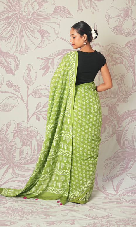 Green Rani Pink Blouse Mulmul Cotton Saree With Blouse Piece