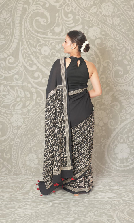 Black With Mantra Block Red Blouse Mulmul Cotton Saree With Blouse Piece
