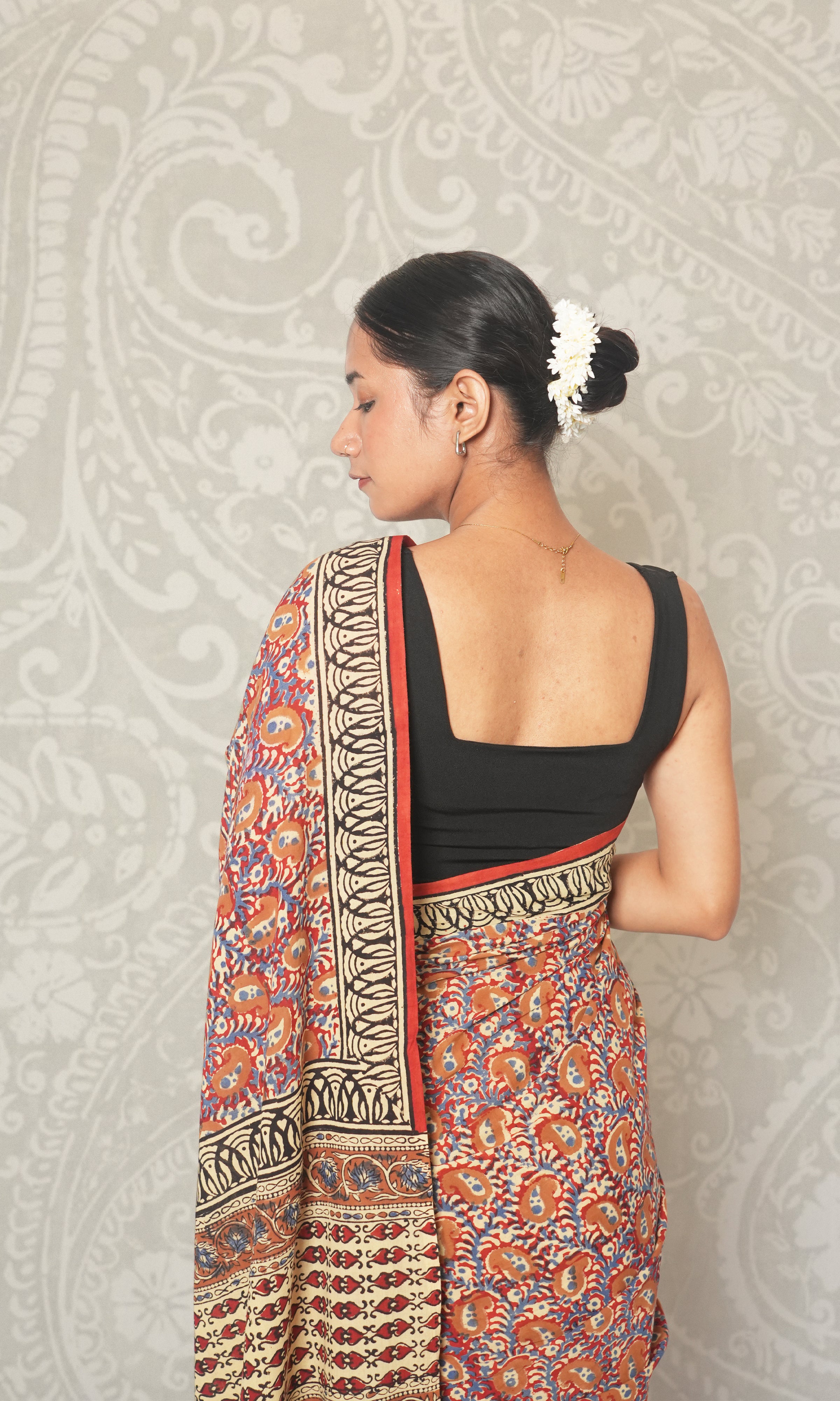 Ajrak Print Red Paisley Cotton Saree With Blouse Piece