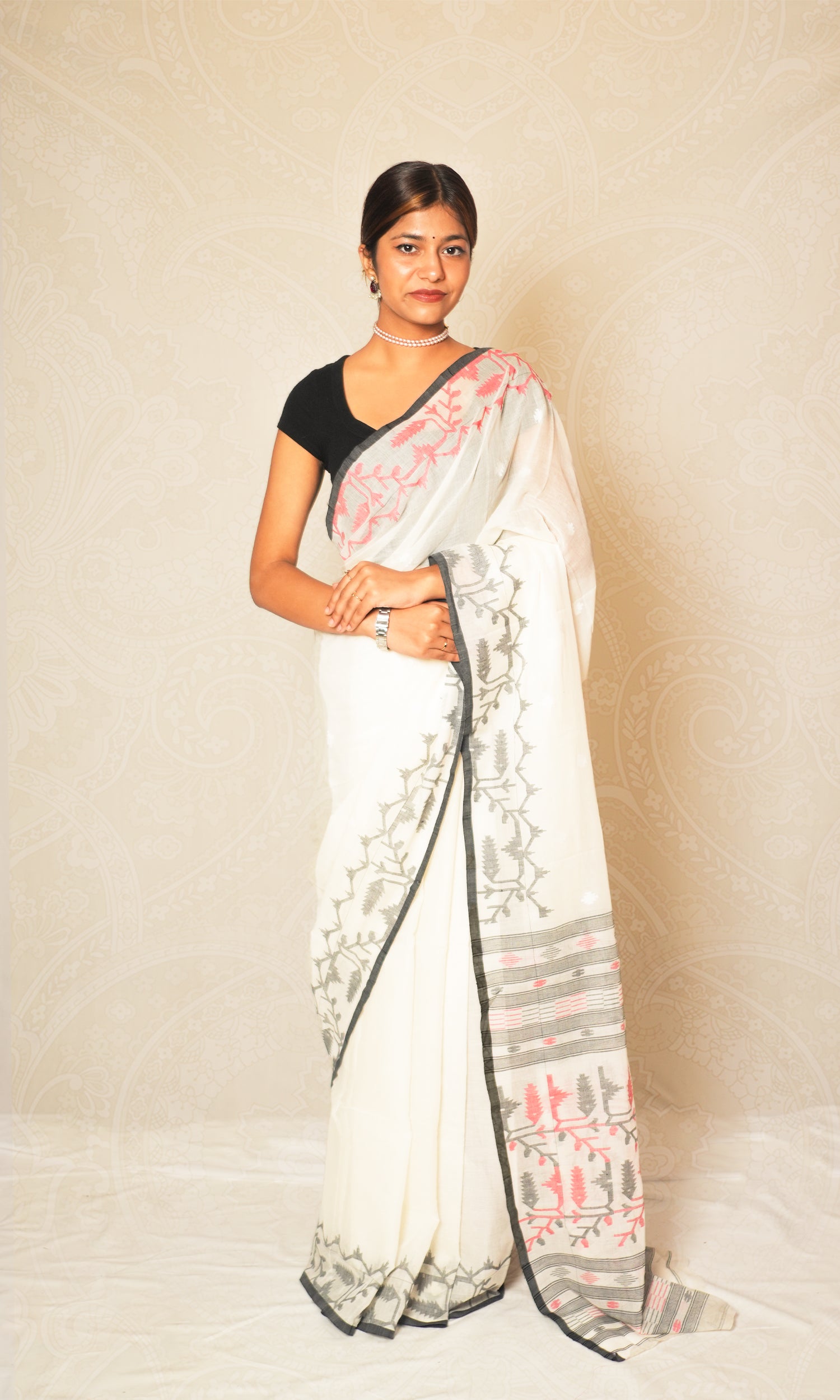 White & Black Cotton Jamdani Saree Without Blouse Piece