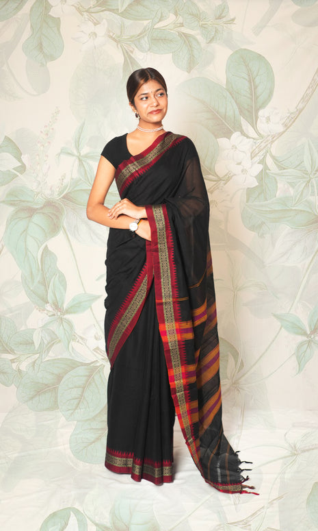 Black & Red Cotton Saree With Blouse Piece