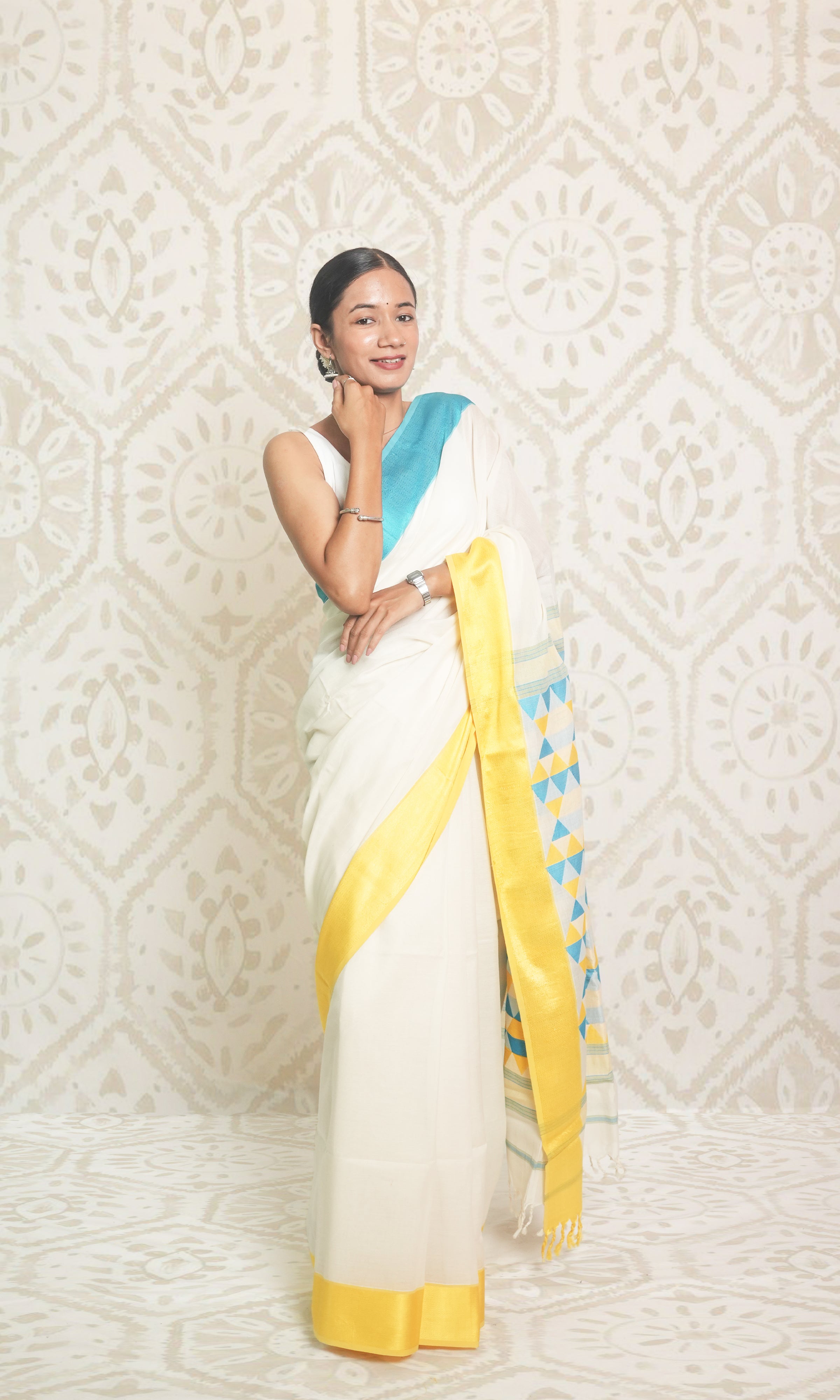 Yellow & Blue Ganaga Jamuna Border White Maheshwari Saree With Blouse Piece