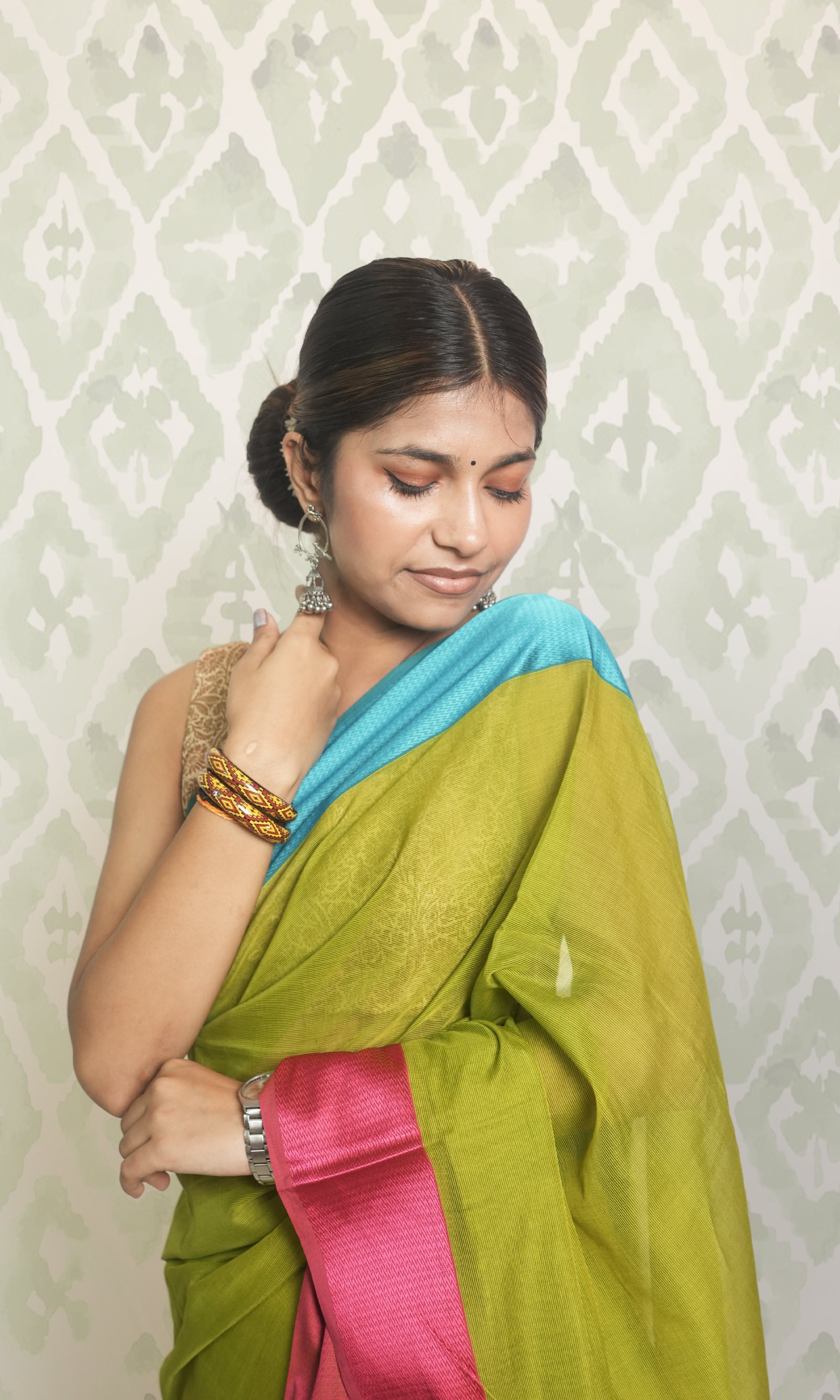 Rani Pink & Firozi Ganga Jamuna Border Menhdi Green Maheshwari Saree With Blouse Piece