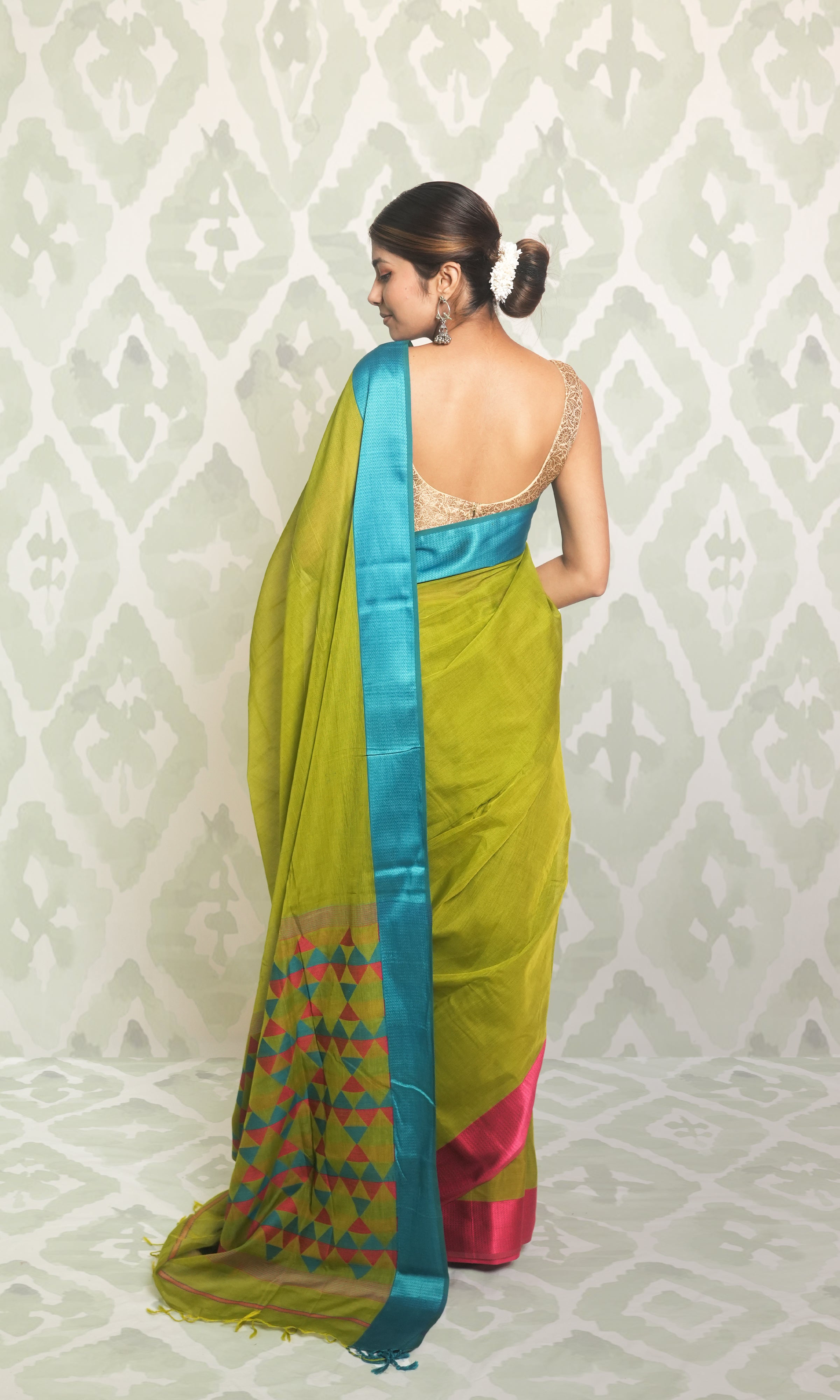 Rani Pink & Firozi Ganga Jamuna Border Menhdi Green Maheshwari Saree With Blouse Piece