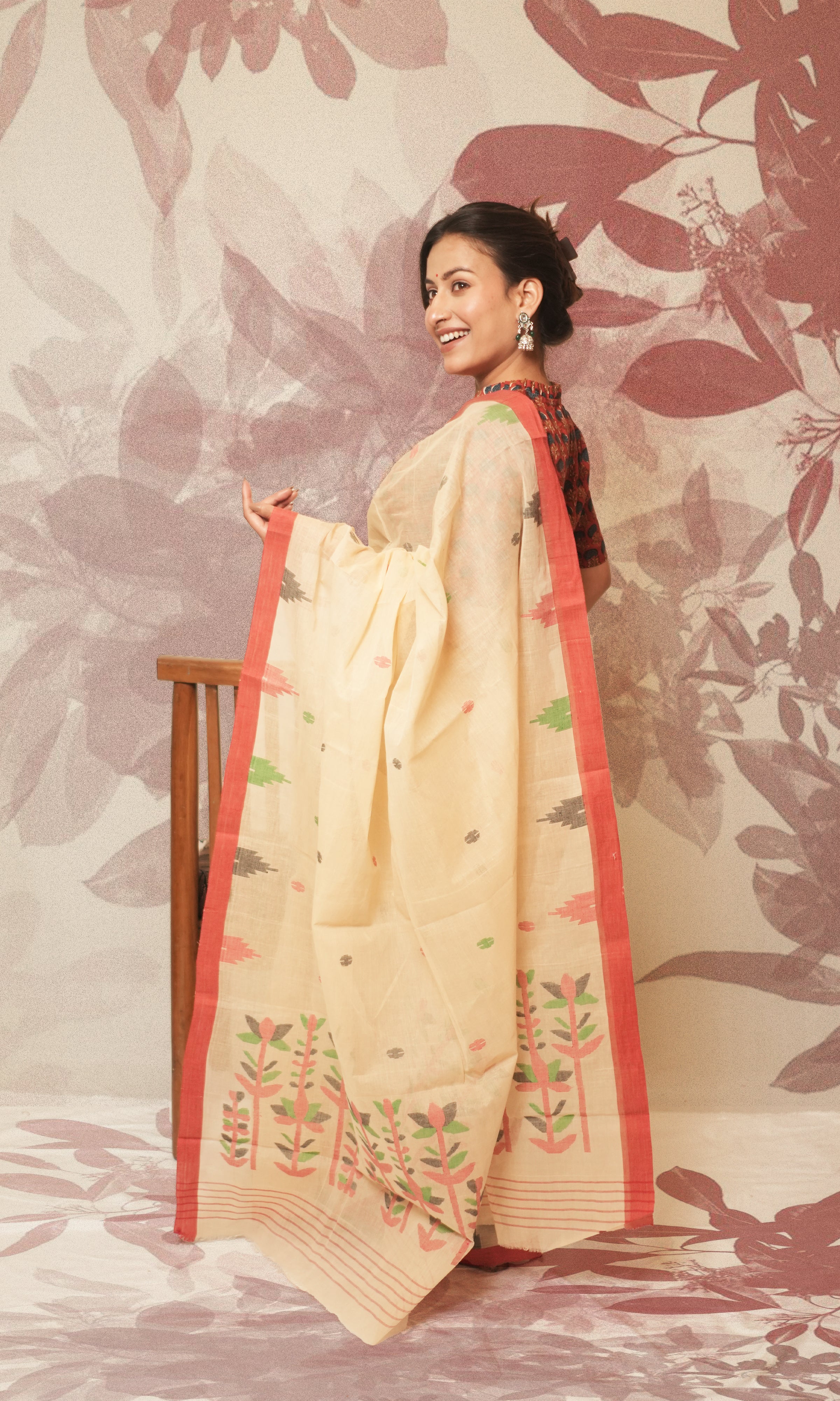 Cream And Red Cotton Jamdani Saree