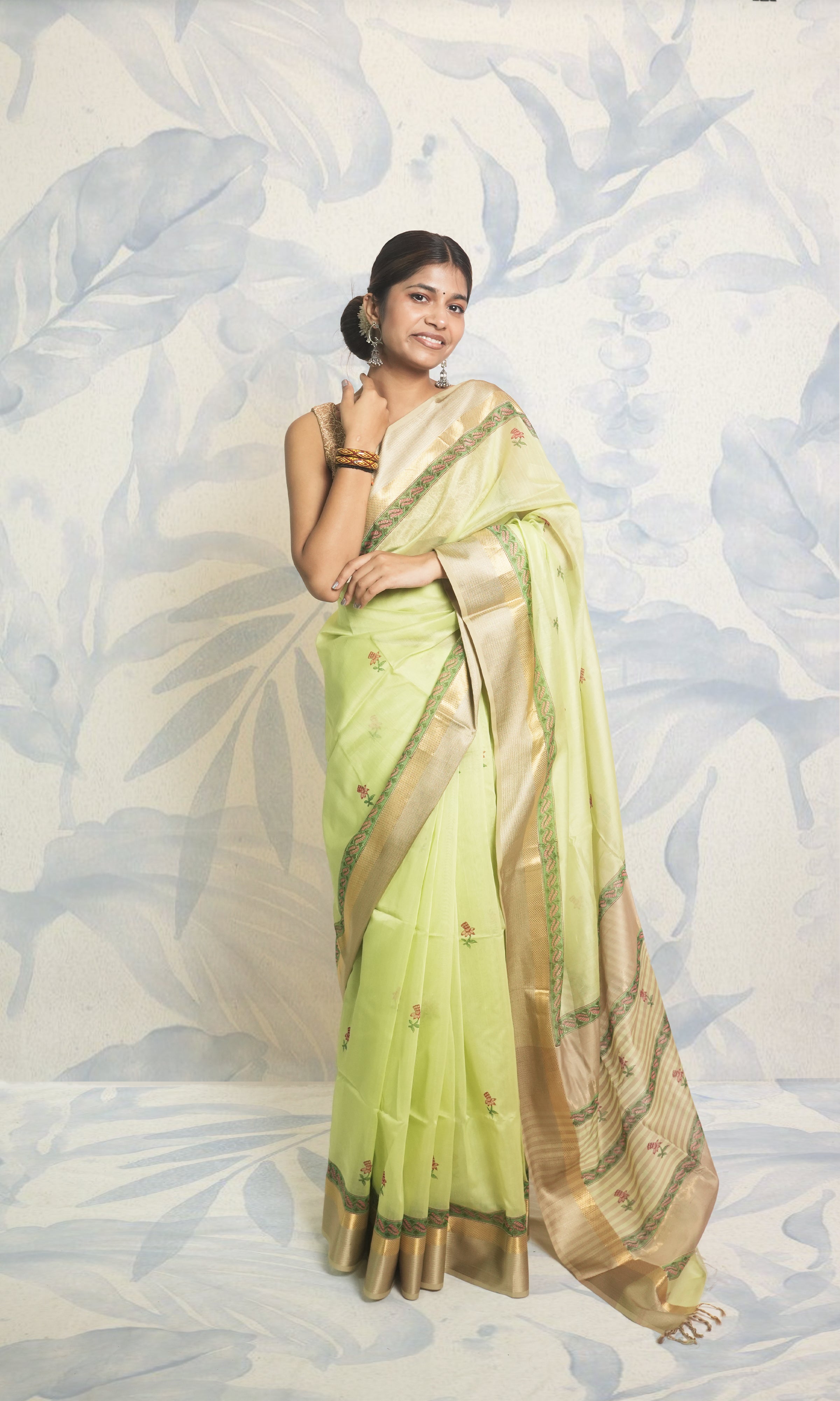 Pista Green Block Print Maheshwari Saree With Blouse Piece