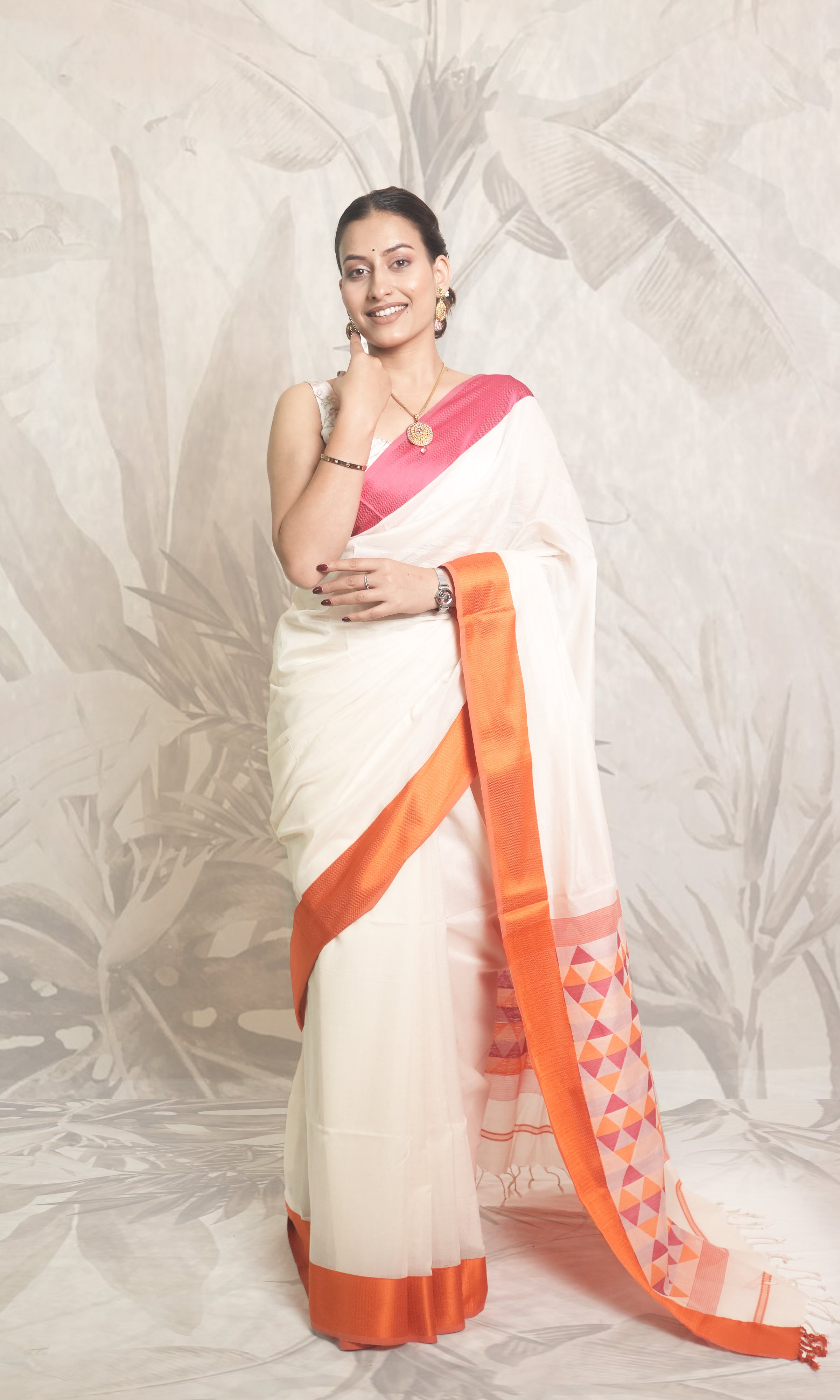 Pink & Orange Ganaga Jamuna Border White Maheshwari Saree With Blouse Piece