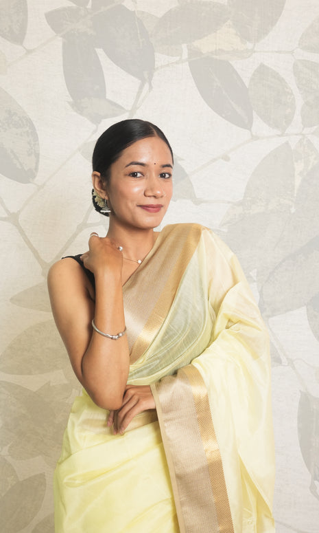 Light Pastel Yellow Maheshwari Saree With Blouse Piece