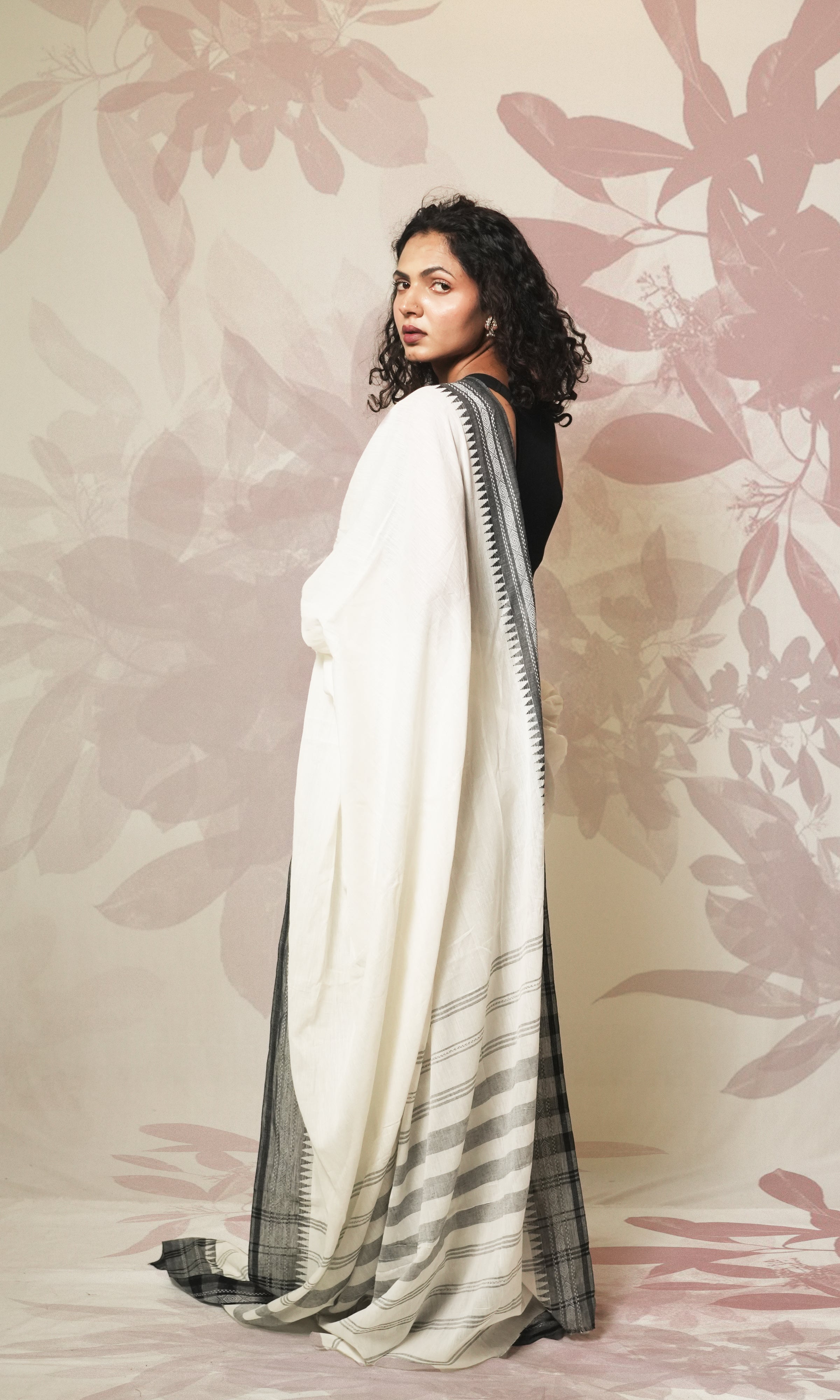 White And Black Dhonekhali Cotton Saree