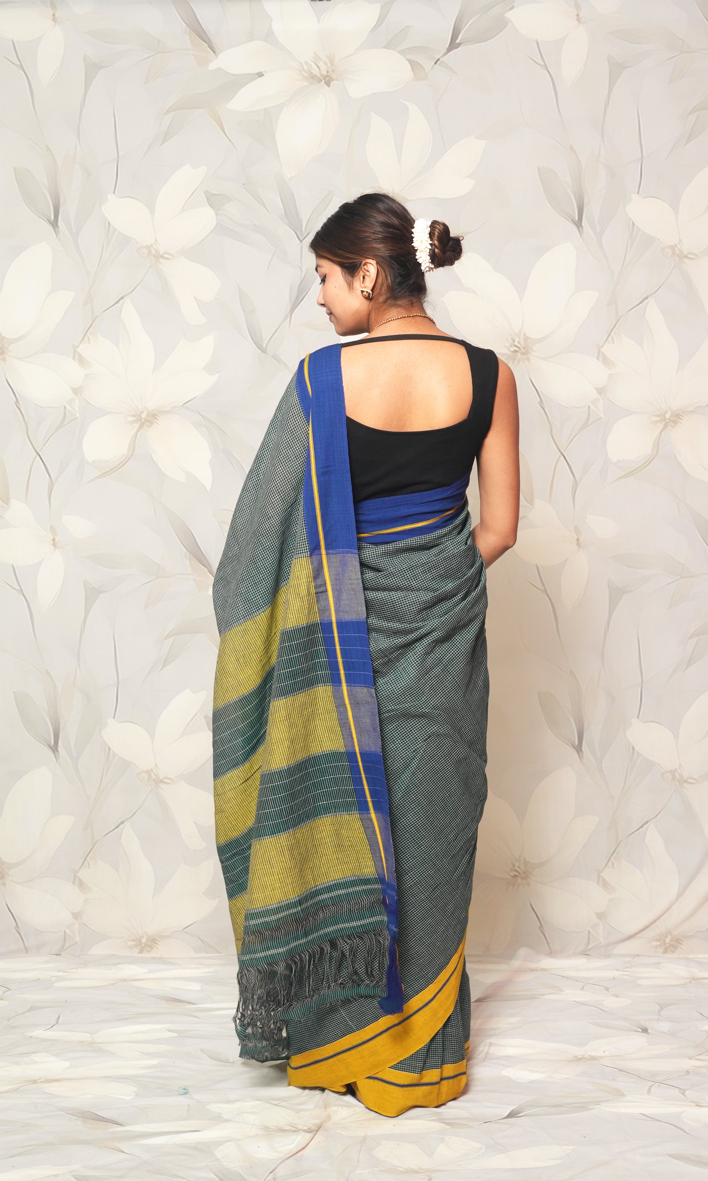 Earthy Blue And Yellow Patteda Anchu Cotton Saree