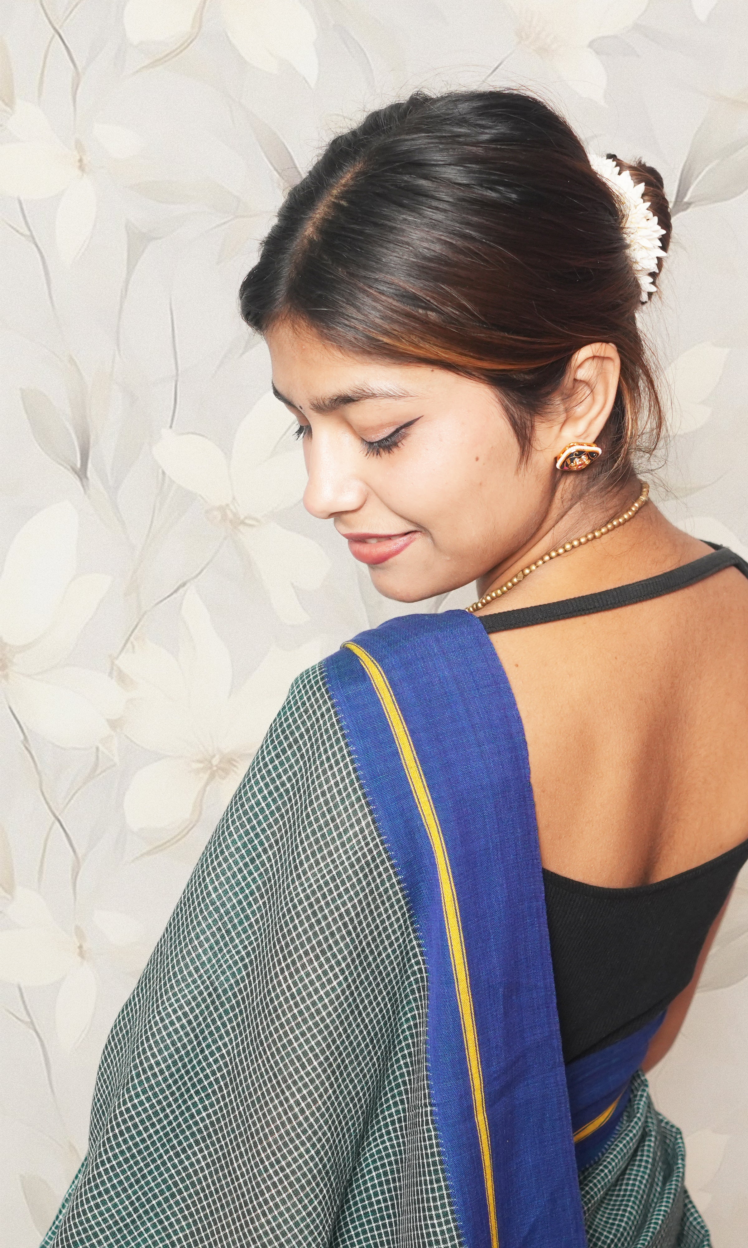 Earthy Blue And Yellow Patteda Anchu Cotton Saree