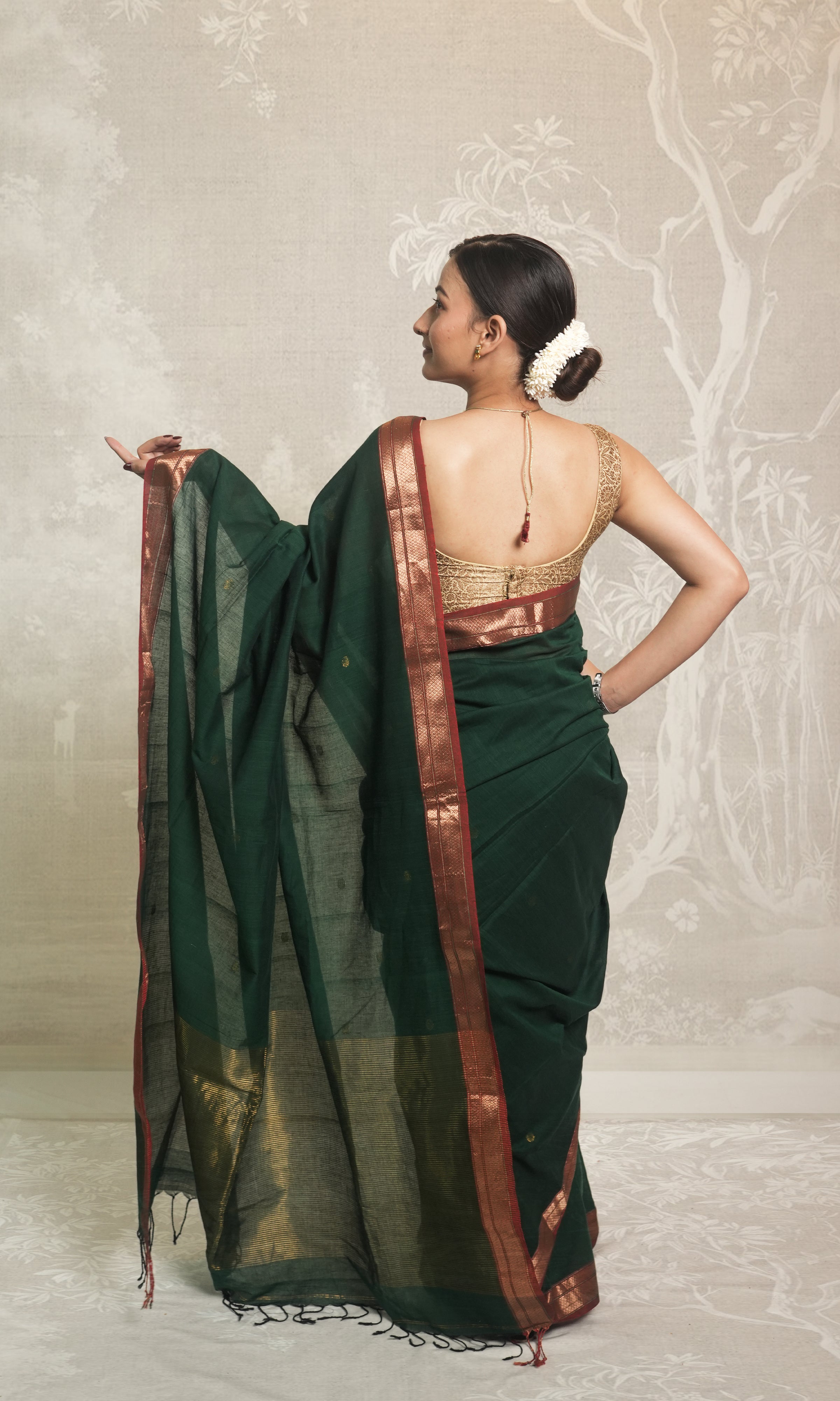 Green & Red Zari Border Cotton Saree With Blouse Piece