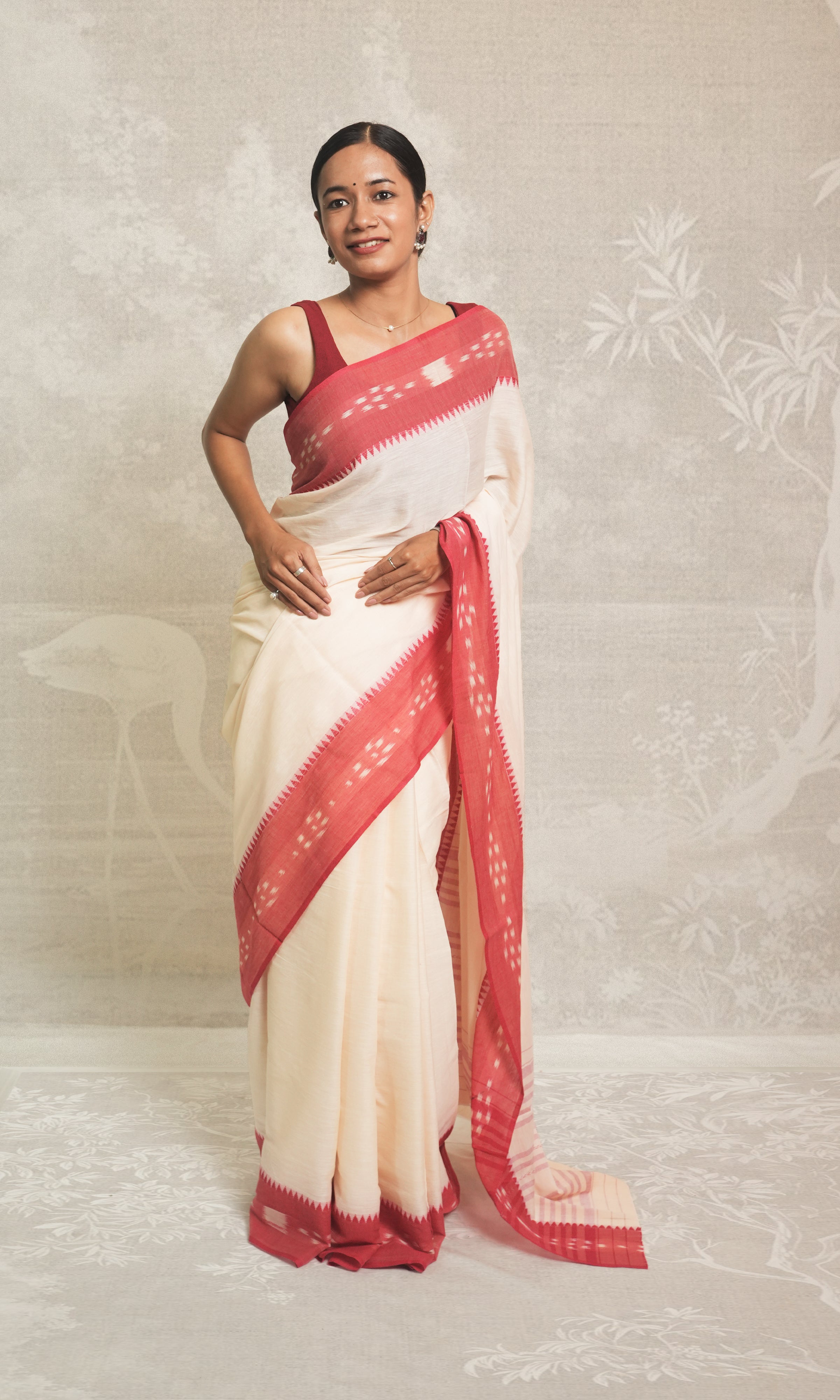Off White & Red Dhonekhali Cotton Saree Without Blouse Piece
