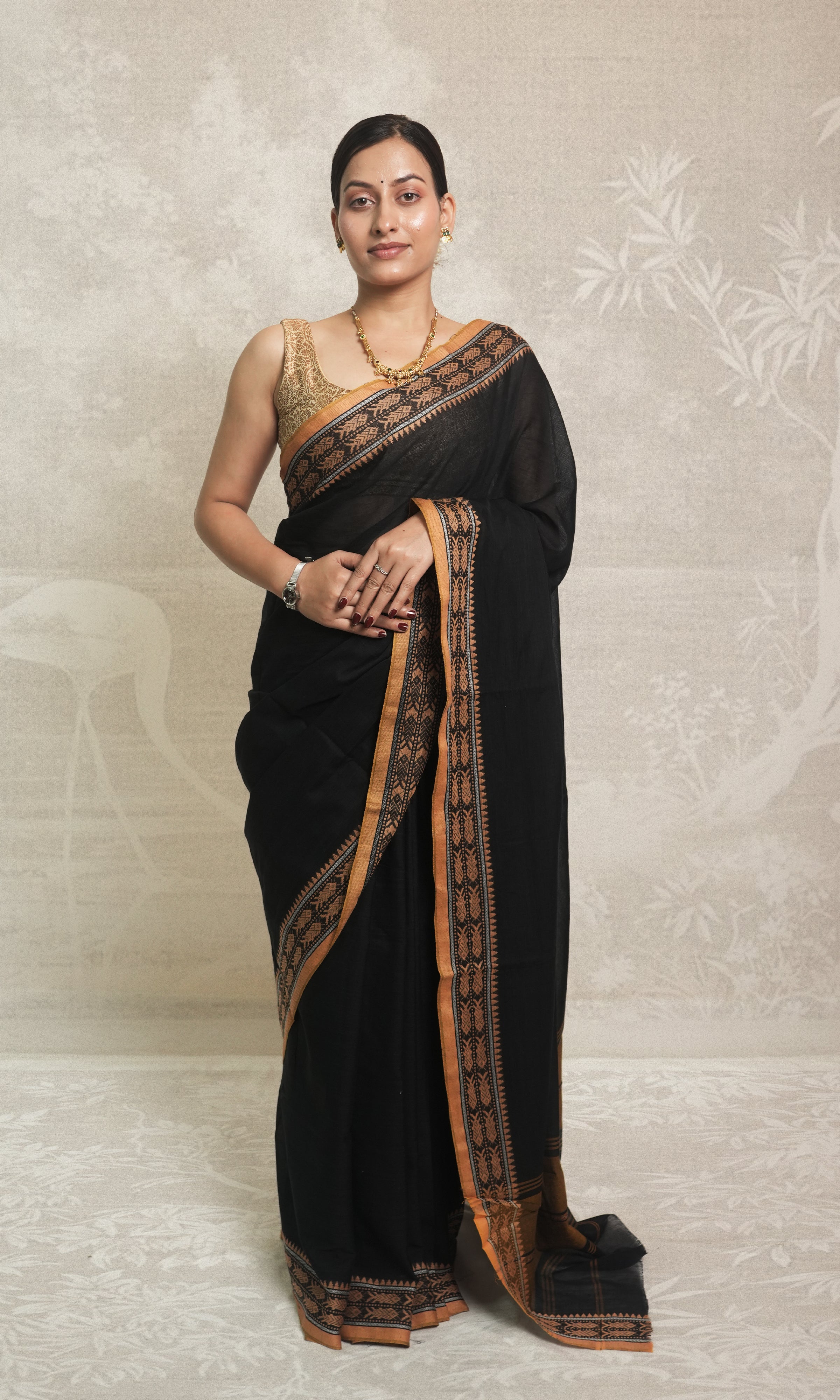 Black & Yellow Fish Border Dhonrkhali Cotton Saree Without Blouse Piece