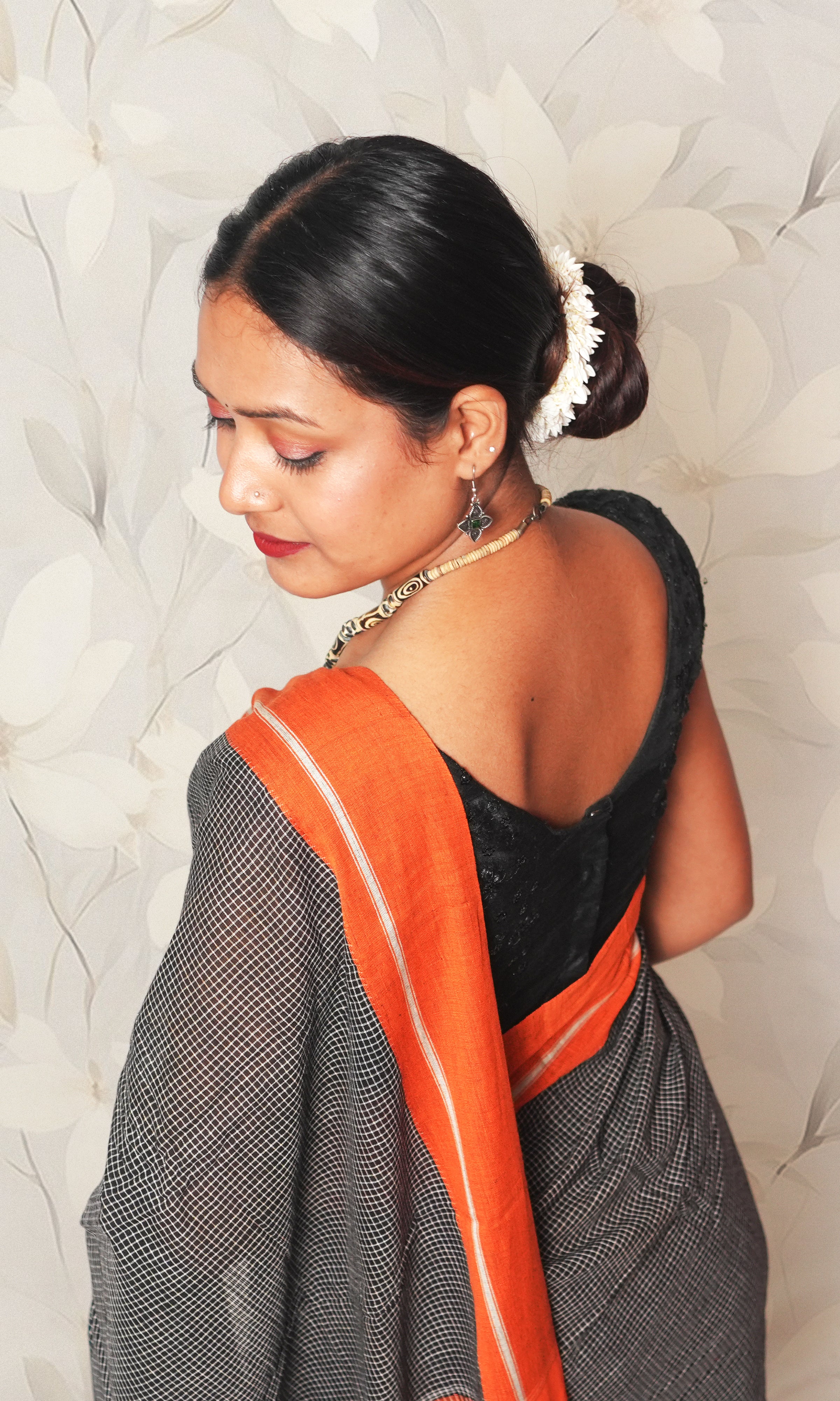 Earthy Black And Orange Patteda Anchu Cotton Saree