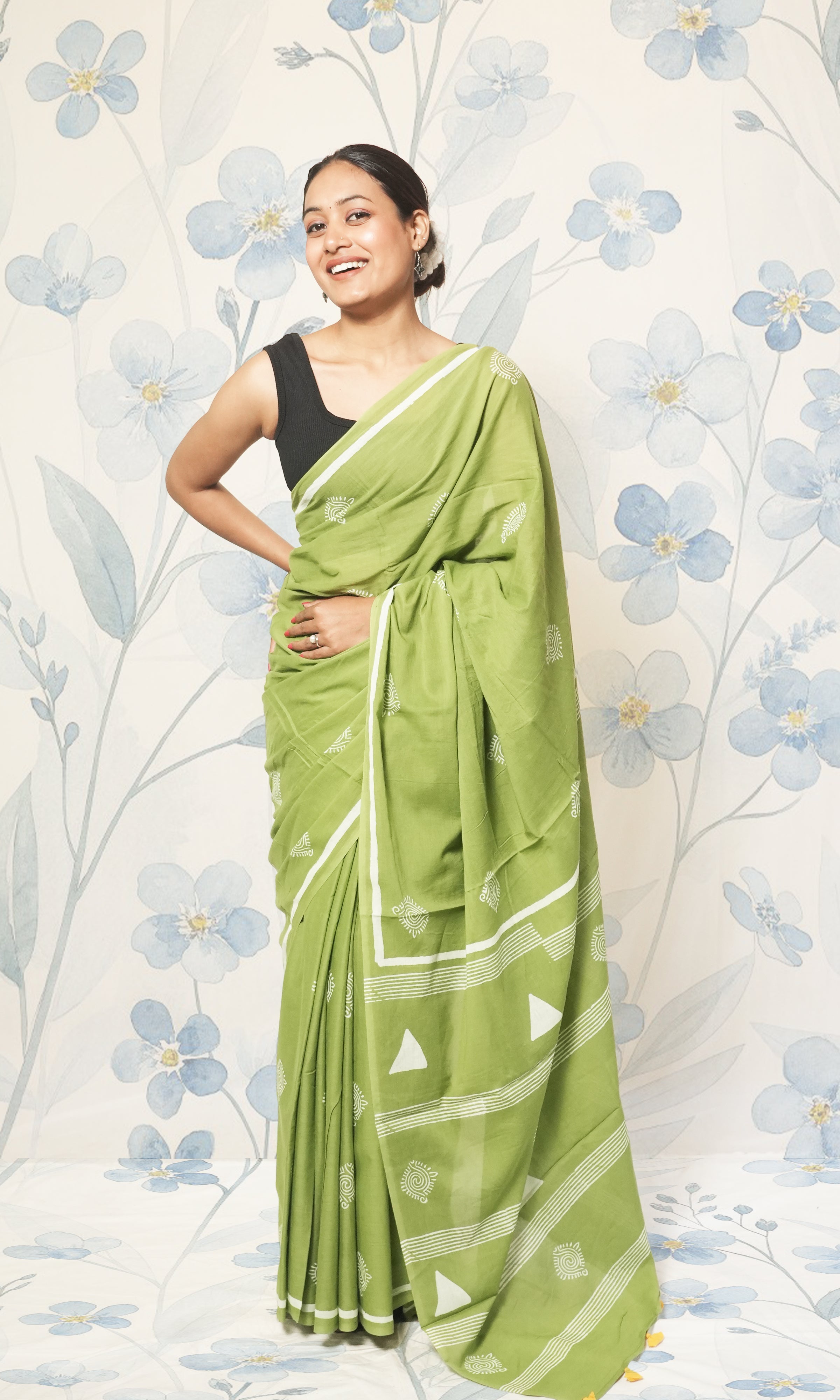 Green  Block Print Cotton Mulmul Saree And Yellow Blouse