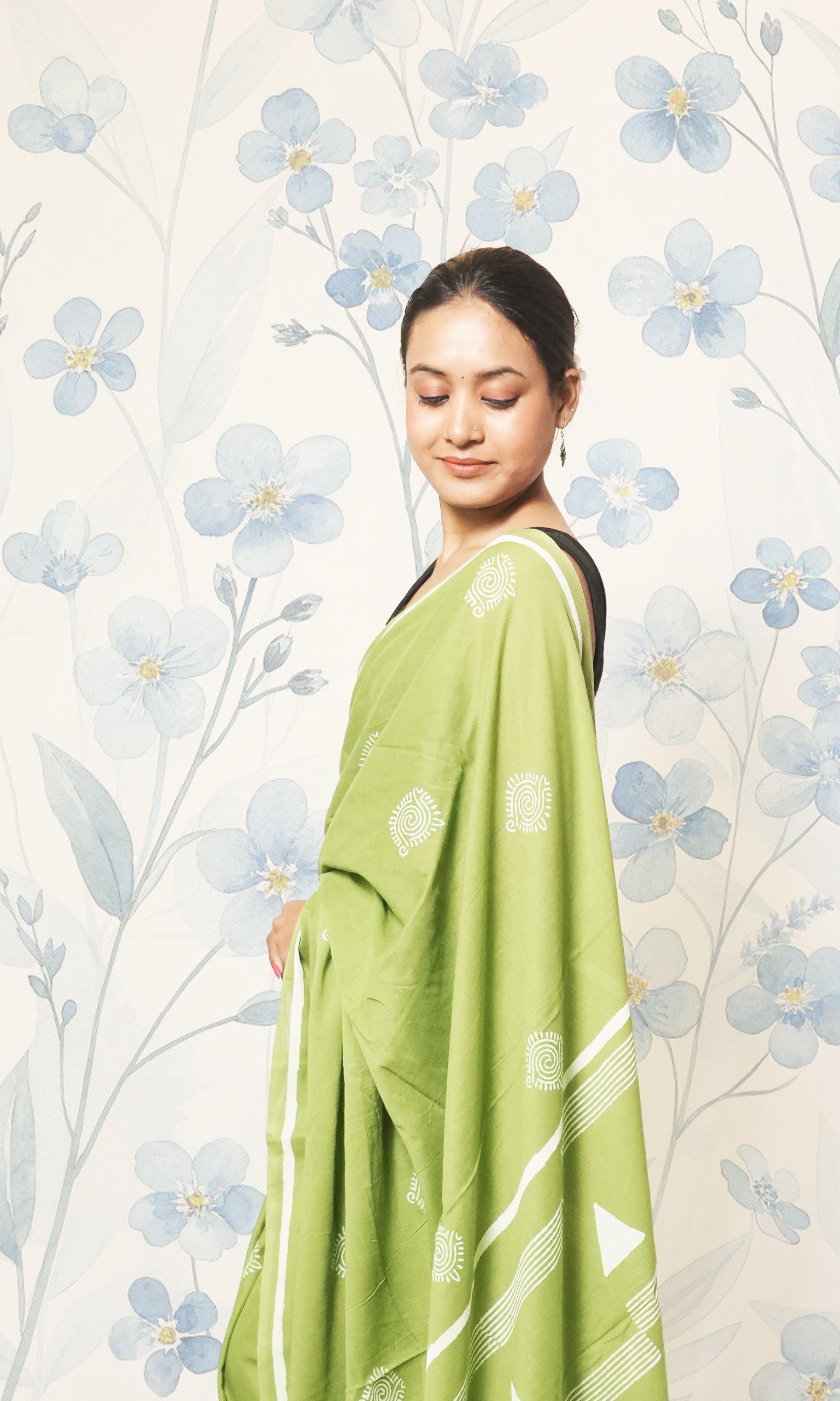 Green  Block Print Cotton Mulmul Saree And Yellow Blouse
