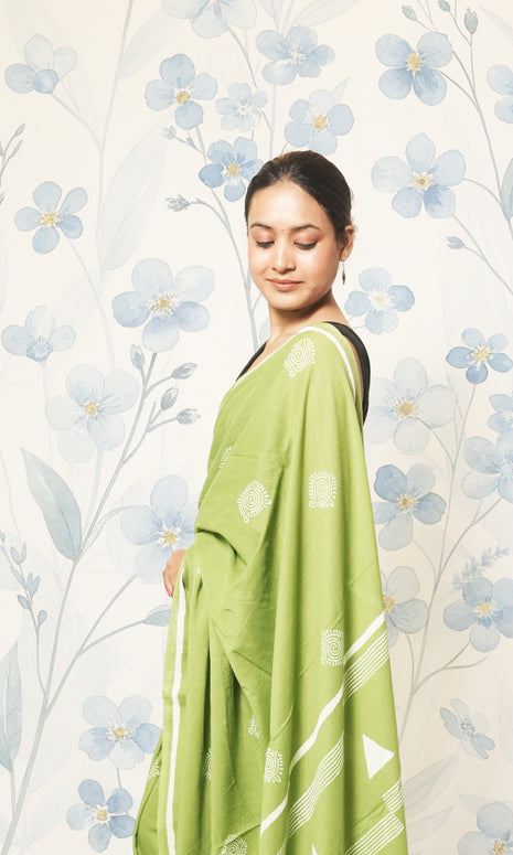 Green  Block Print Cotton Mulmul Saree And Yellow Blouse