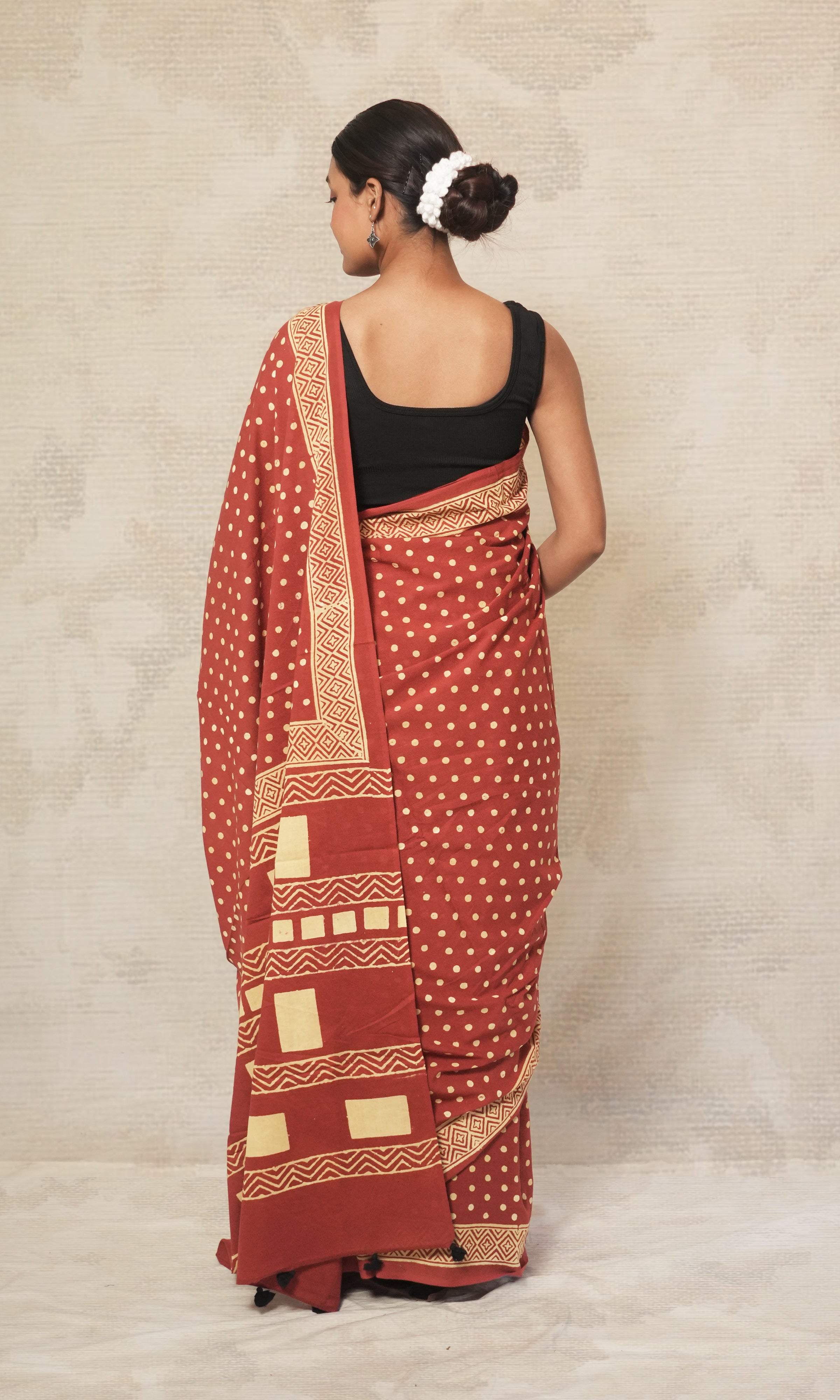 Red Block Print Cotton Mulmul Saree And Black Blouse
