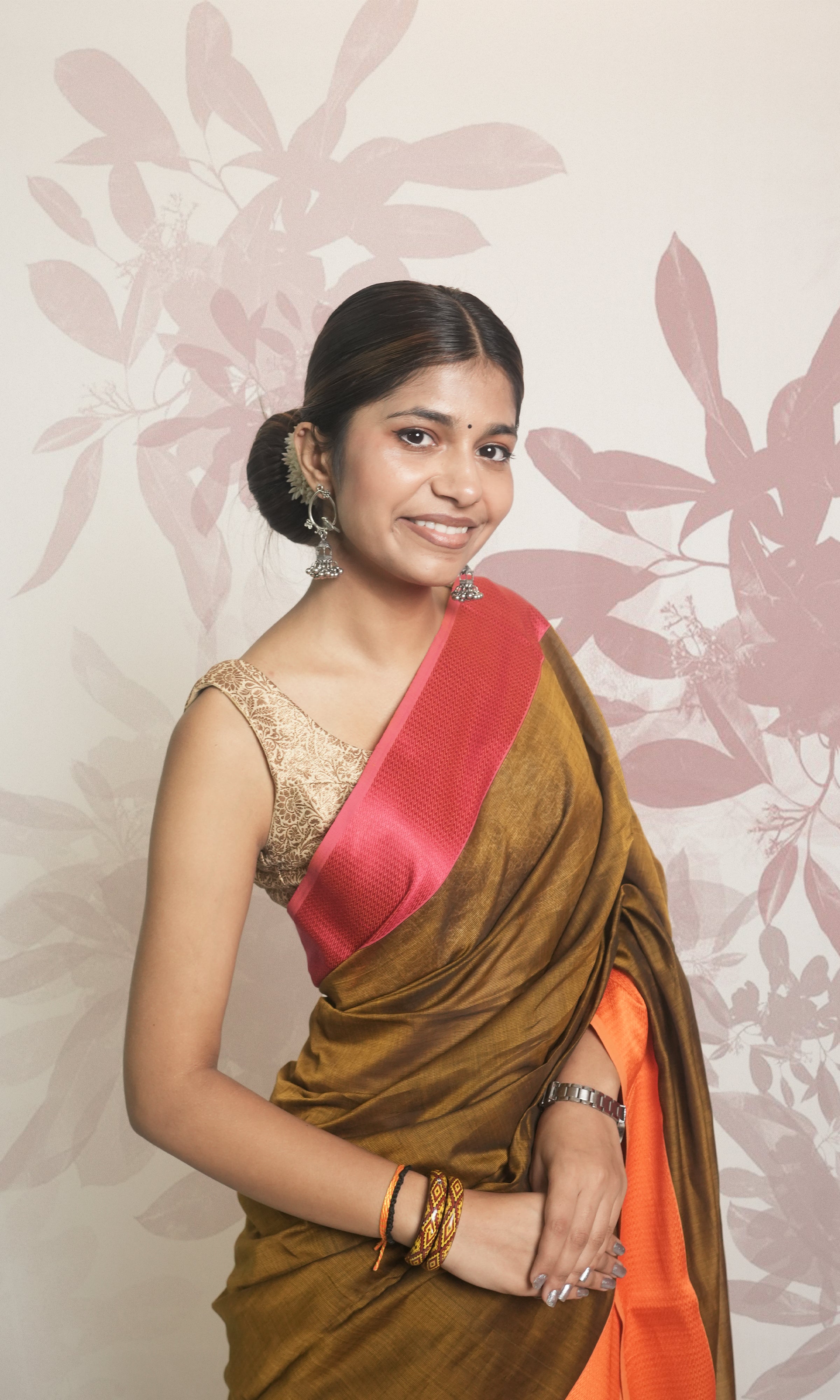 Rani Pink & Orange Ganga Jamuna Border Deep Mehendi Maheshwari Saree With Blouse Piece