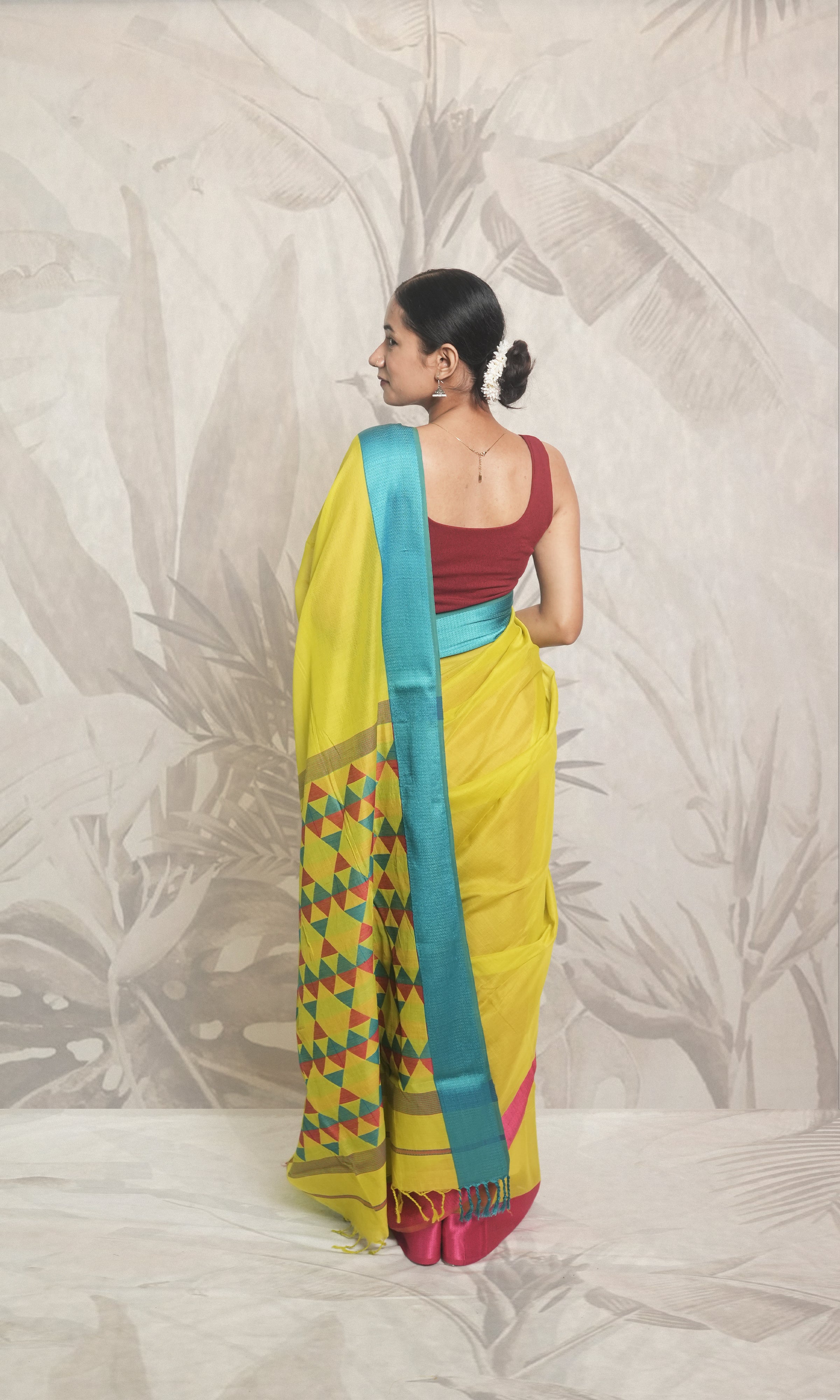 Rani Pink & Firozi Ganga Jamuna Border Light Menhdi Green Maheshwari Saree With Blouse Piece