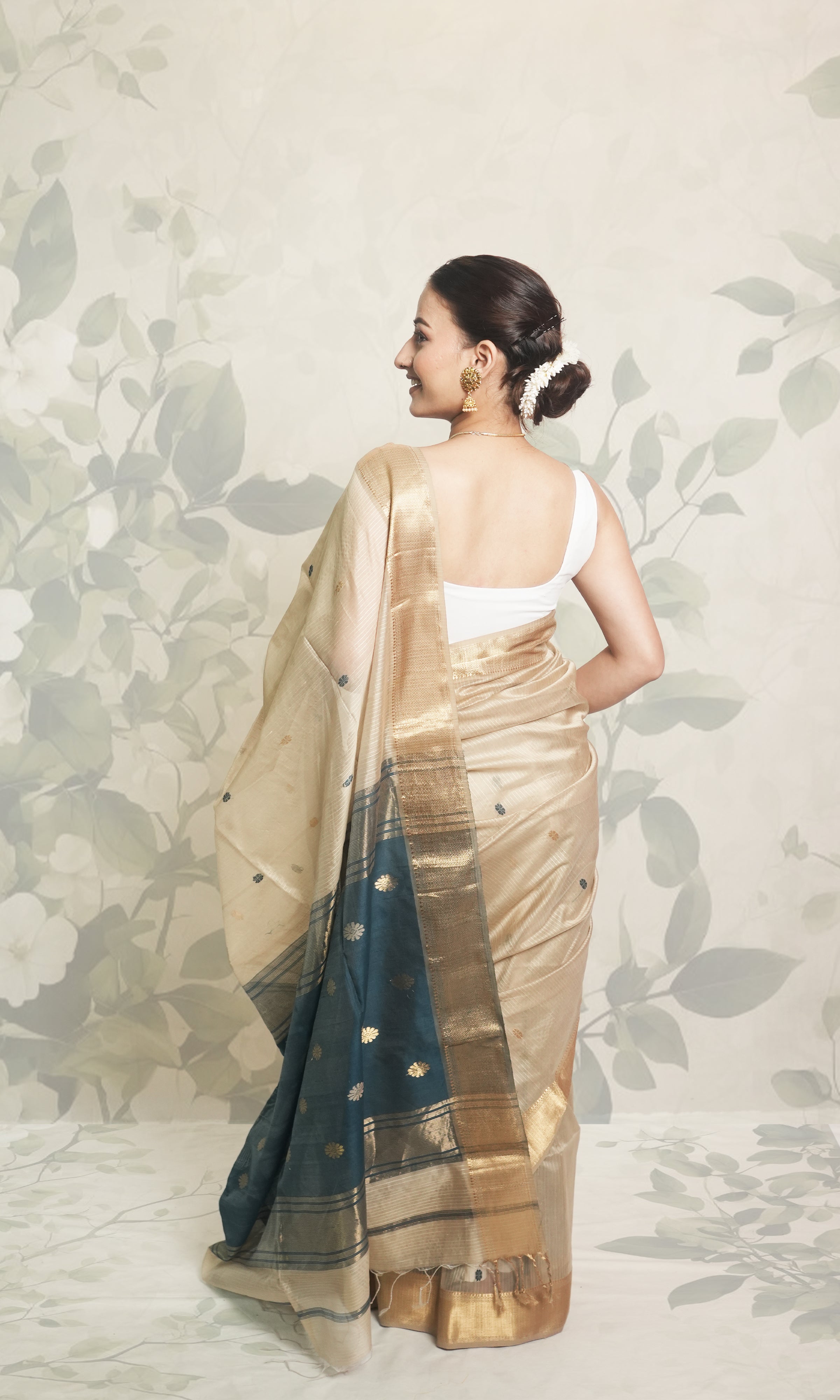 Golden Beige Body With Teal Contrast Zari Maheshwari Silk Saree With Blouse Piece