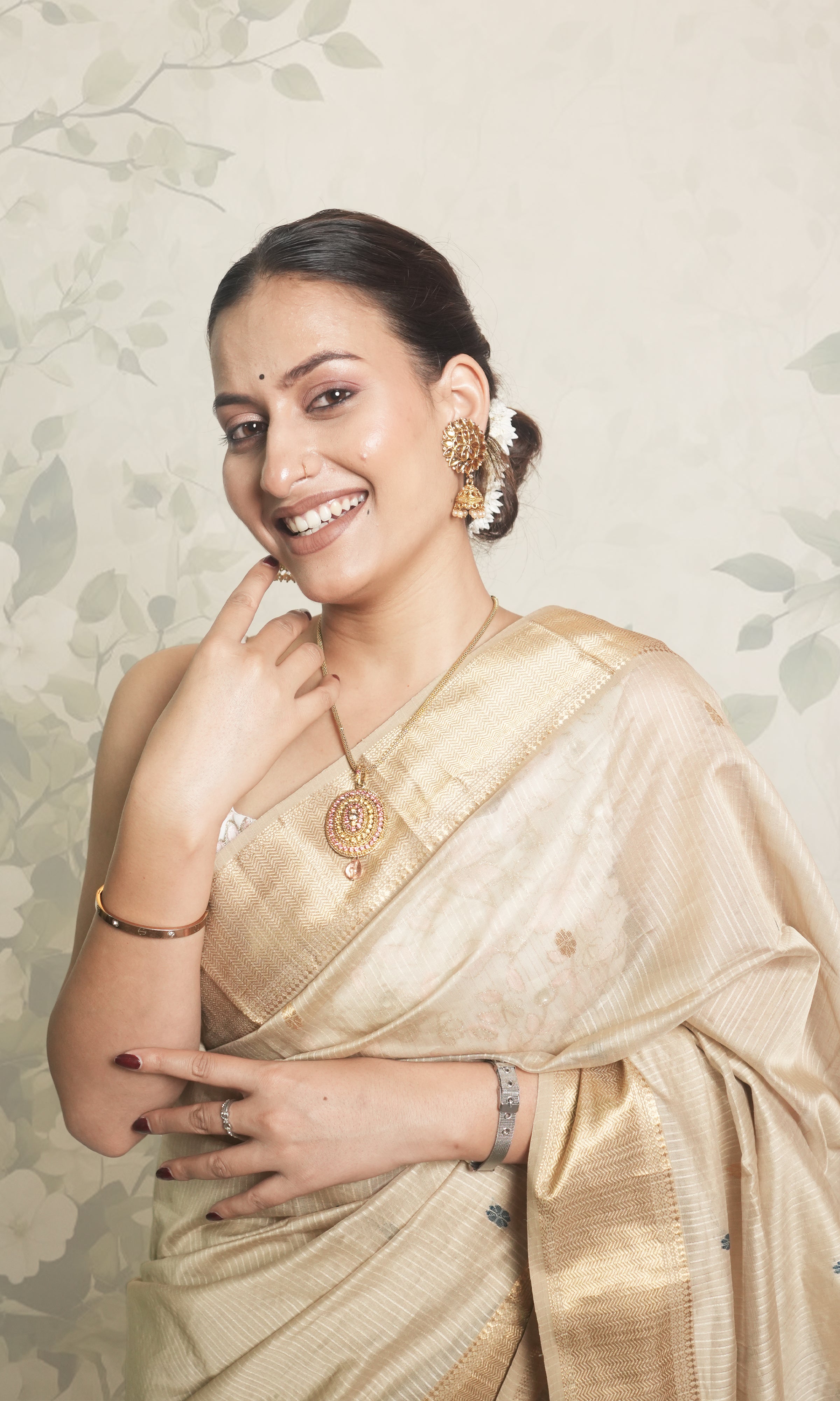 Golden Beige Body With Teal Contrast Zari Maheshwari Silk Saree With Blouse Piece