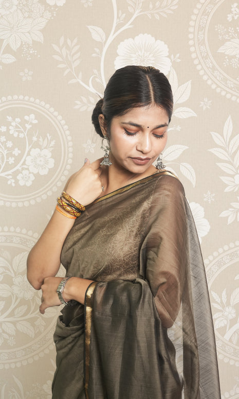 Light Brown with Geecha Palla Maheshwari Saree With Blouse Piece