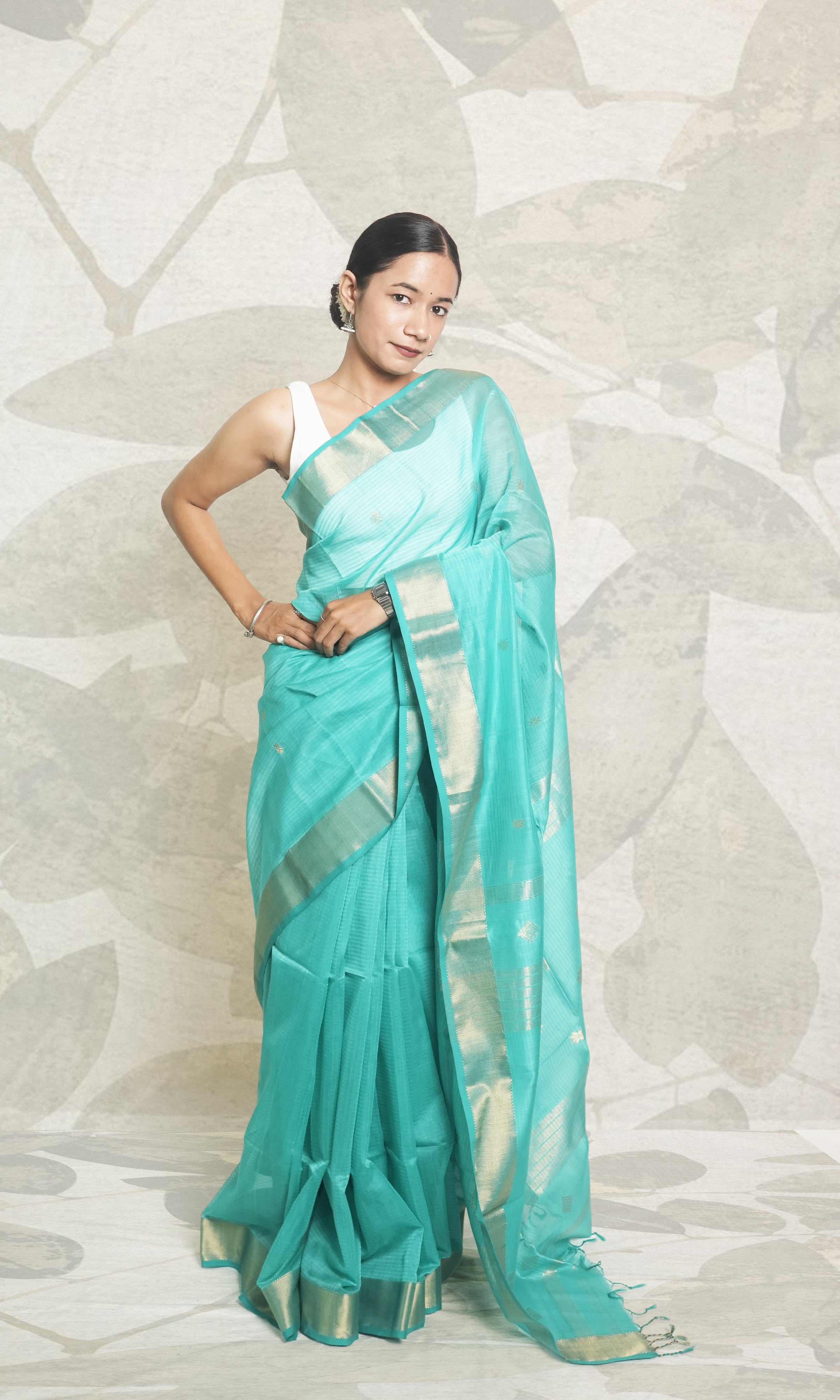 Sea Green & Gold Motif Maheshwari Saree With Blouse Piece