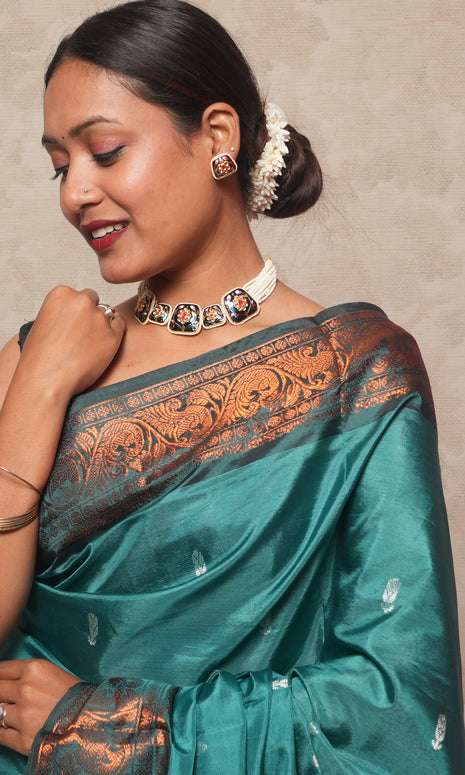 Sea Green Body And Black Palla Banana Silk Saree Wth Zari