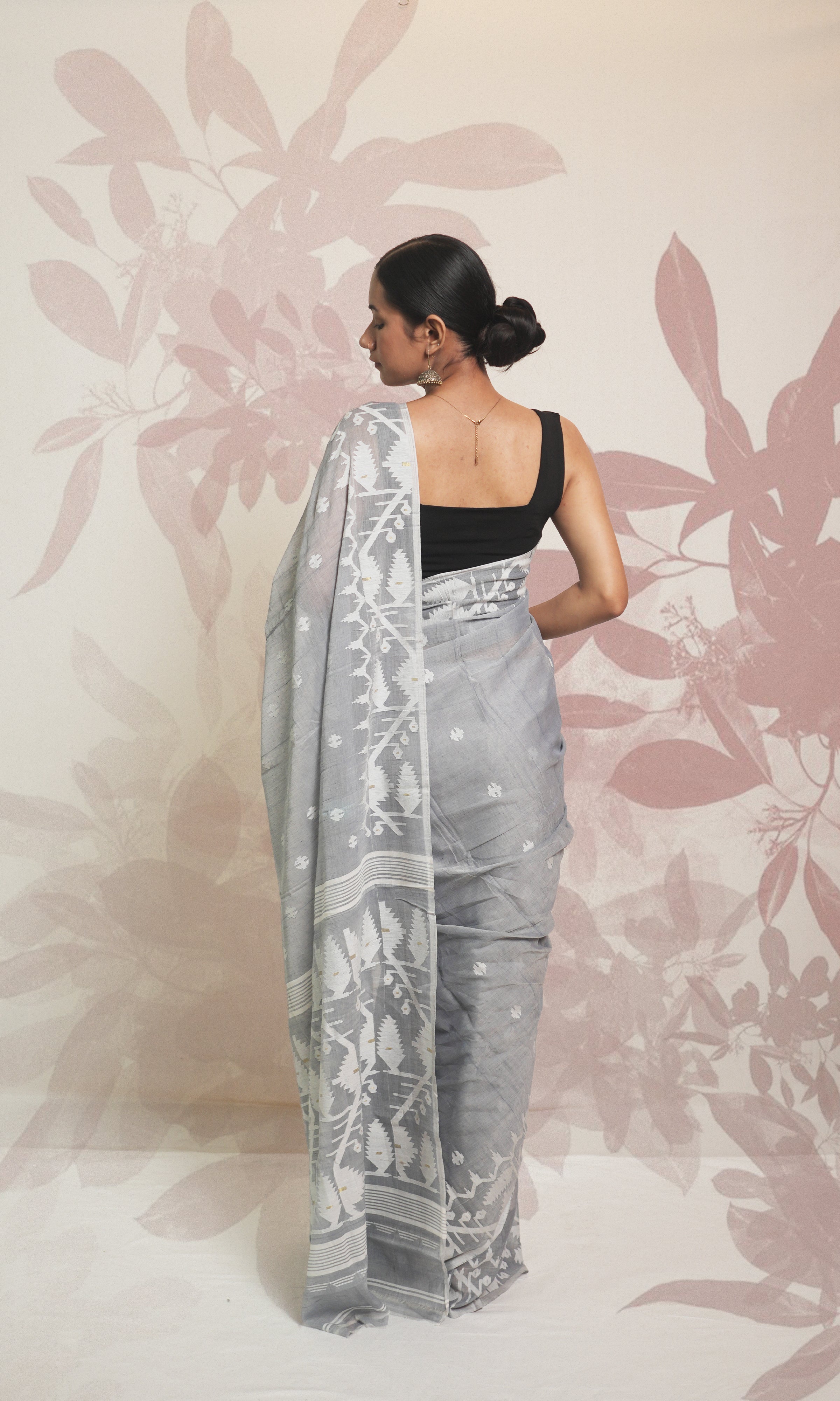White & Grey Cotton Jamdani Saree Without Blouse Piece