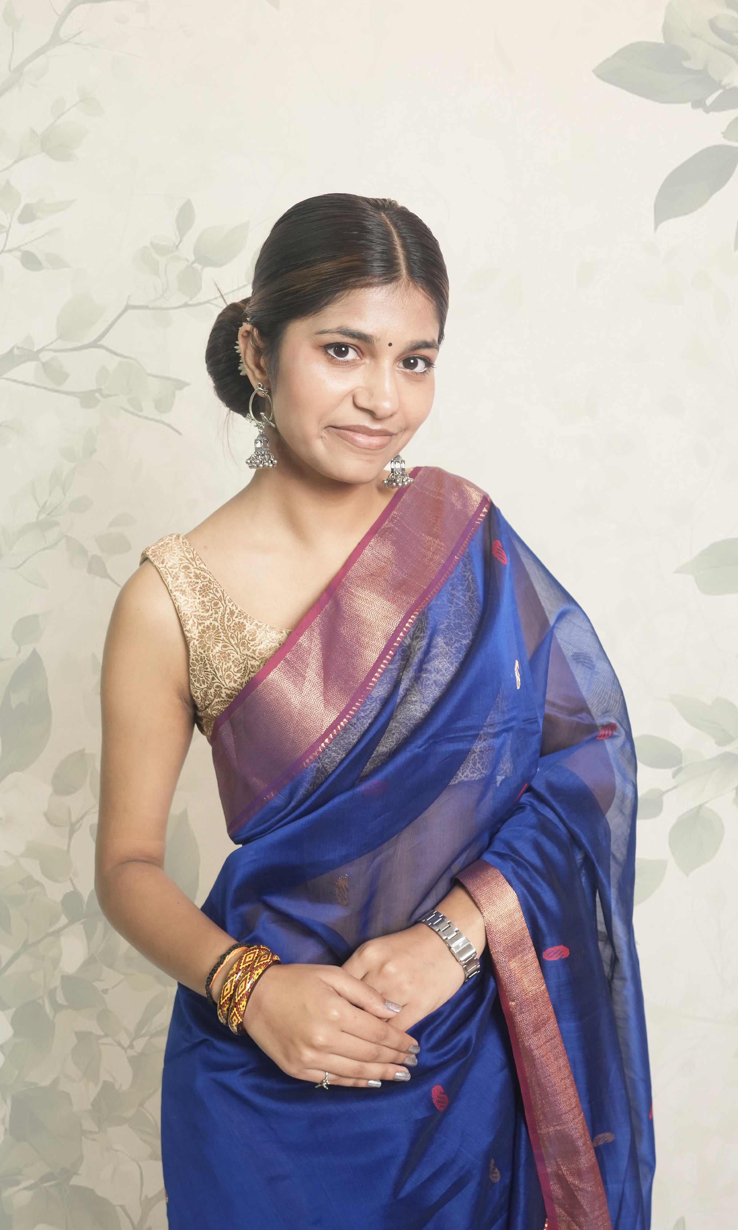 Royal Blue & Deep Red Maheshwari Saree With Blouse Piece